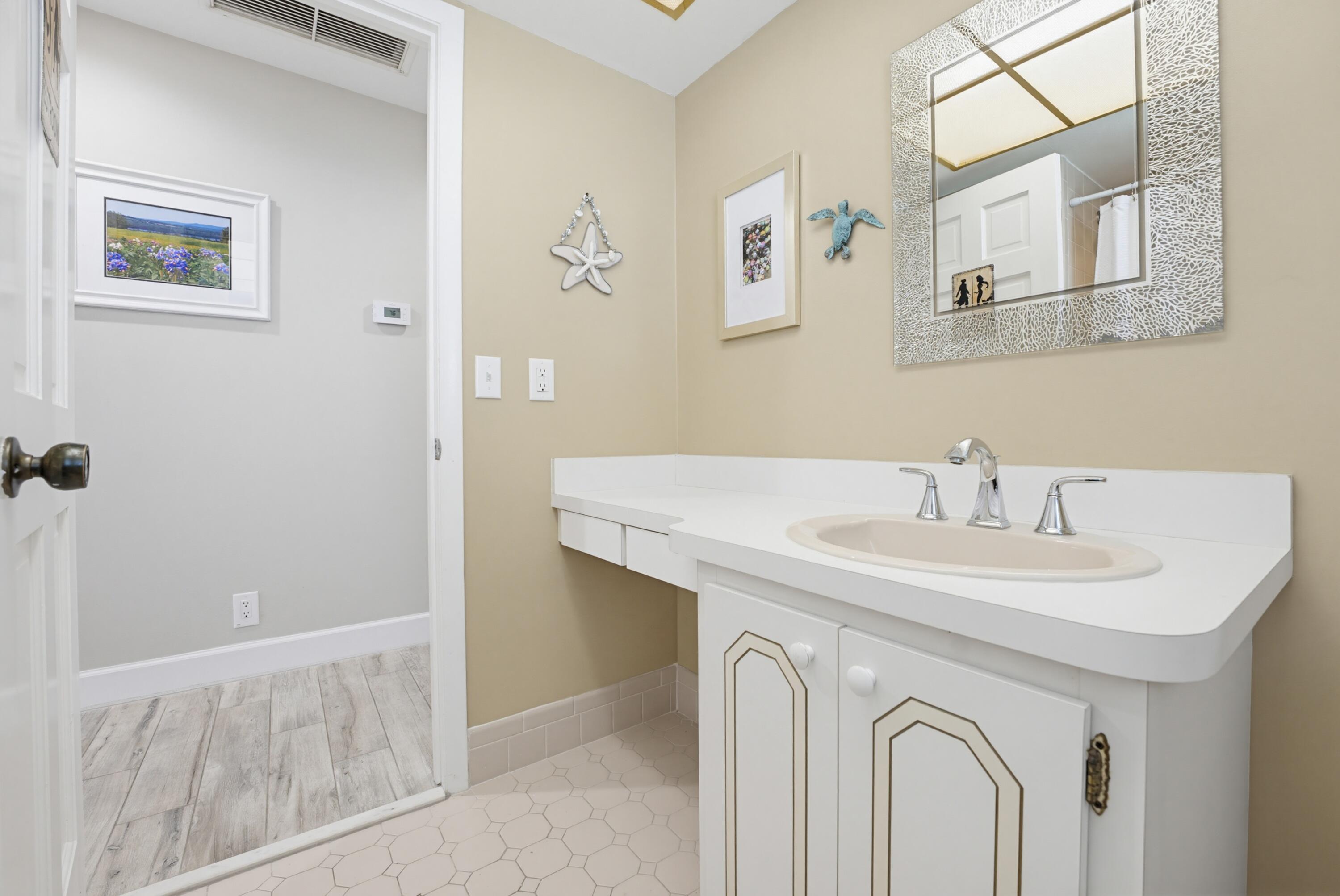 YACHT & COUNTRY CLUB OF STUART - Residential