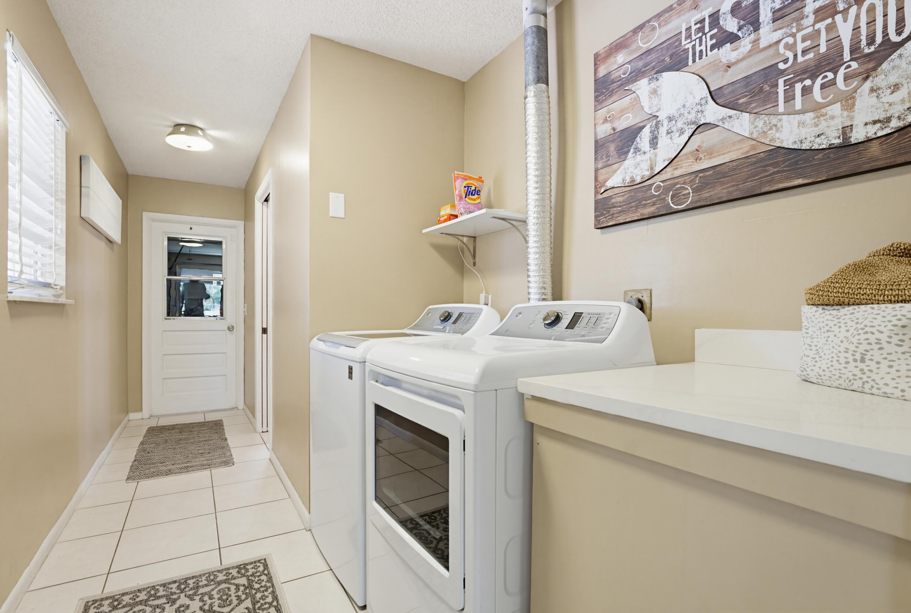 YACHT & COUNTRY CLUB OF STUART - Residential