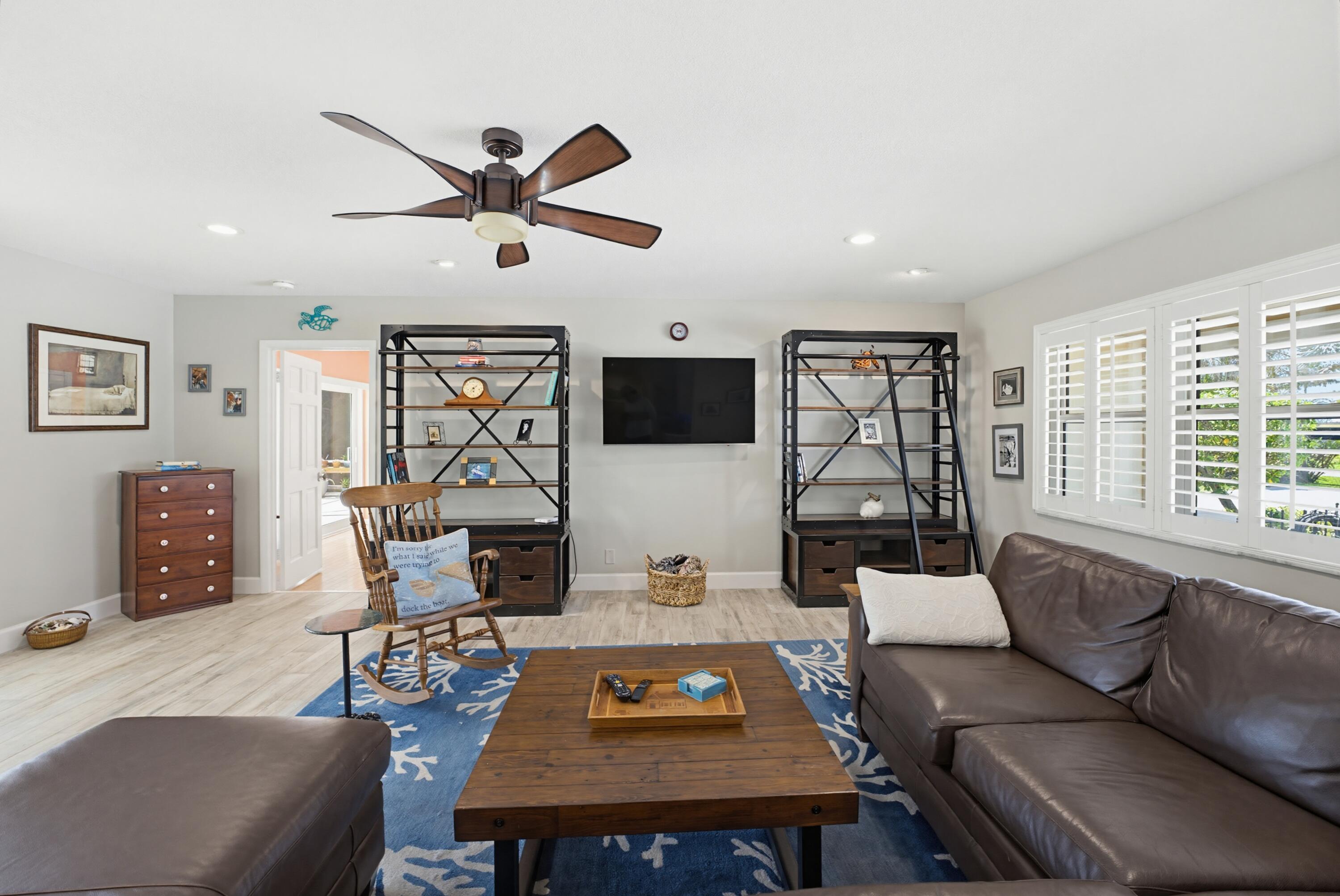 YACHT & COUNTRY CLUB OF STUART - Residential