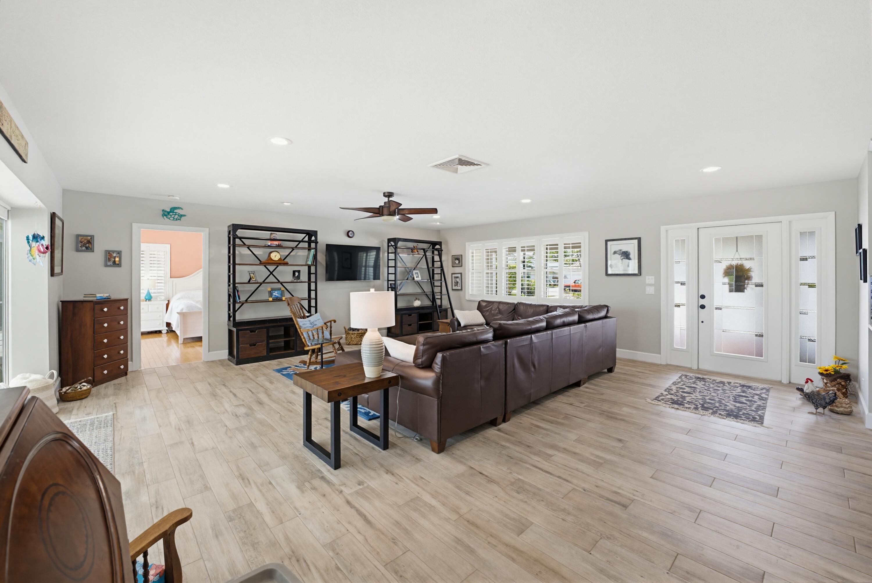 YACHT & COUNTRY CLUB OF STUART - Residential