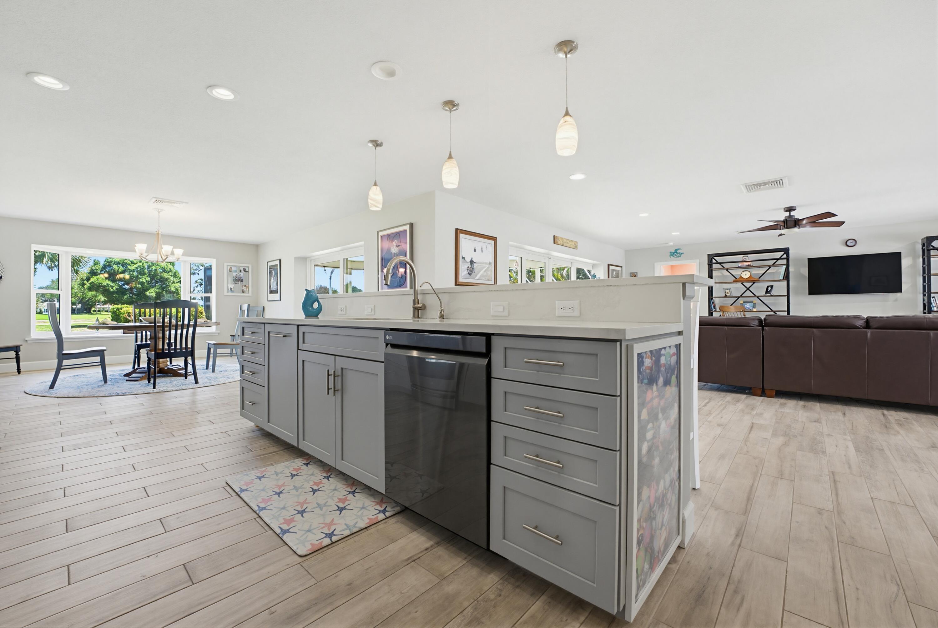 YACHT & COUNTRY CLUB OF STUART - Residential