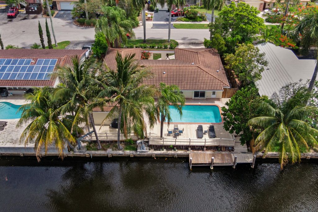 Photo of 1418 NE 57th Place, Fort Lauderdale, FL 33334 (MLS # B26037792)