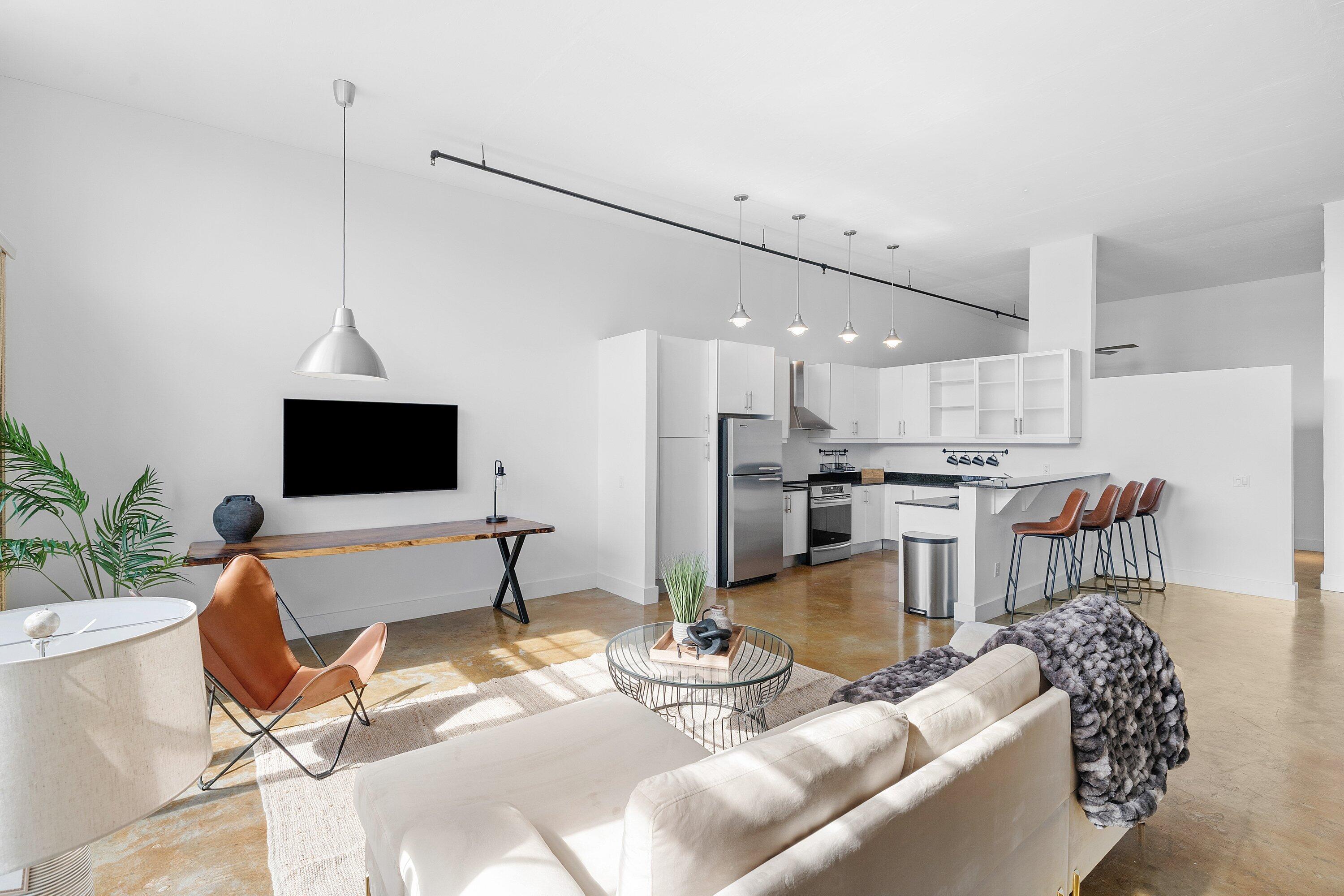180 NE 4TH Avenue 406