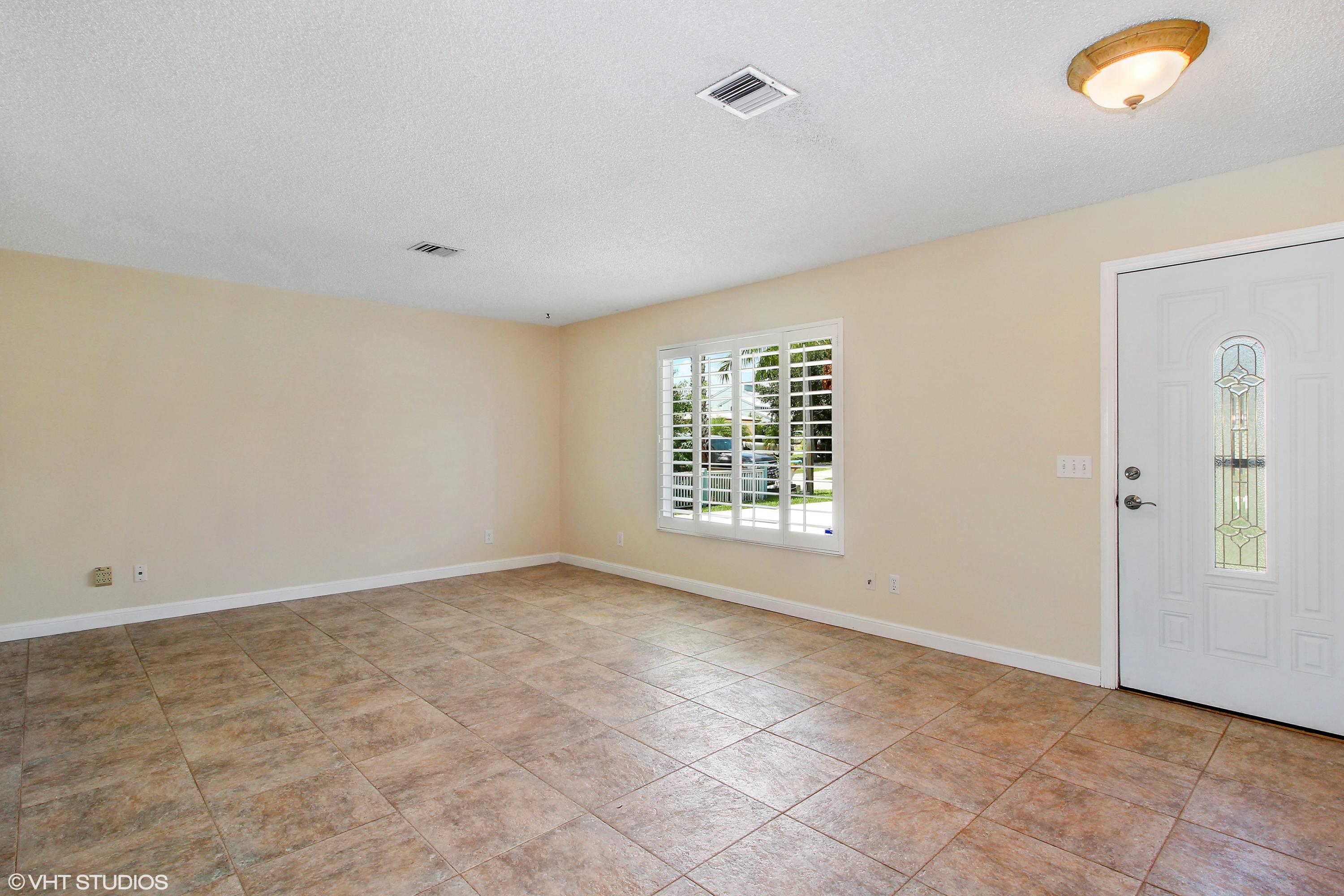 RUSTIC HILLS - Residential