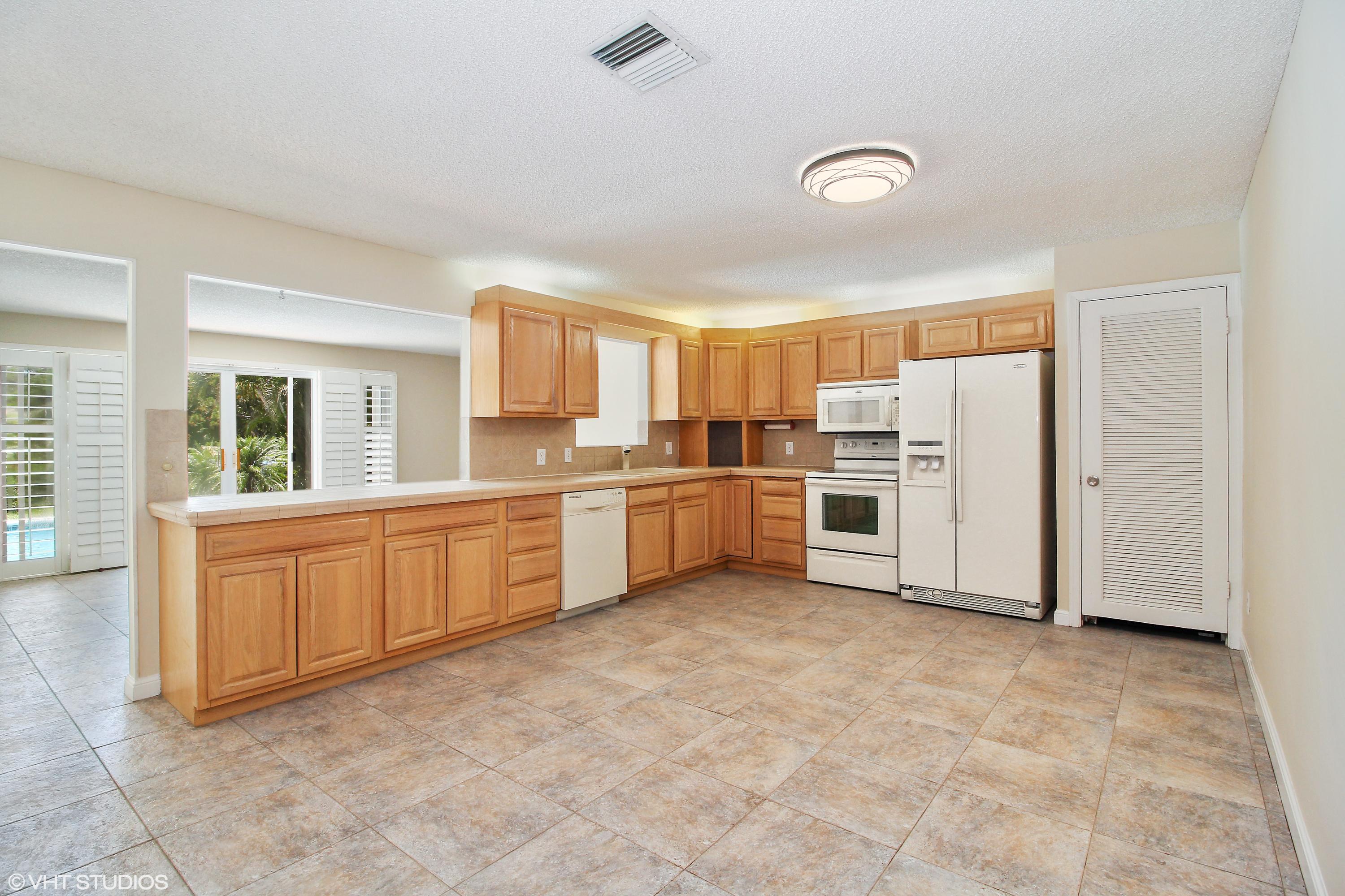 RUSTIC HILLS - Residential