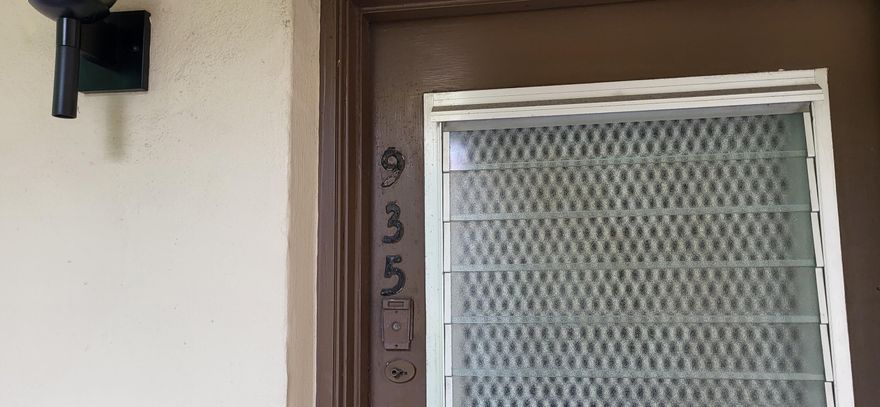 55+ community. SEASONAL RENTAL - First floor, furnished one-bedroom condo. Tile throughout. Updated kitchen cabinets. 1.5 bathrooms. Rare door to full bathroom for guests to use. Screened in patio with washer and dryer. Easy access to parking from the back patio. Walking distance to stores and houses of worship. Located 6 miles from the beach and the historic district of Delray Beach. The public library and Delray Market Place are within 2.5 miles of Kings Point. The community has multi-million dollar clubhouses. It also has entertainment, parties, bus service, golf courses, pickleball, tennis, outdoor pools, resistance pool and so much more!