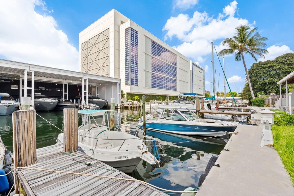 Photo of 1490 SE 15th Street #104, Fort Lauderdale, FL 33316 (MLS # F10505012)