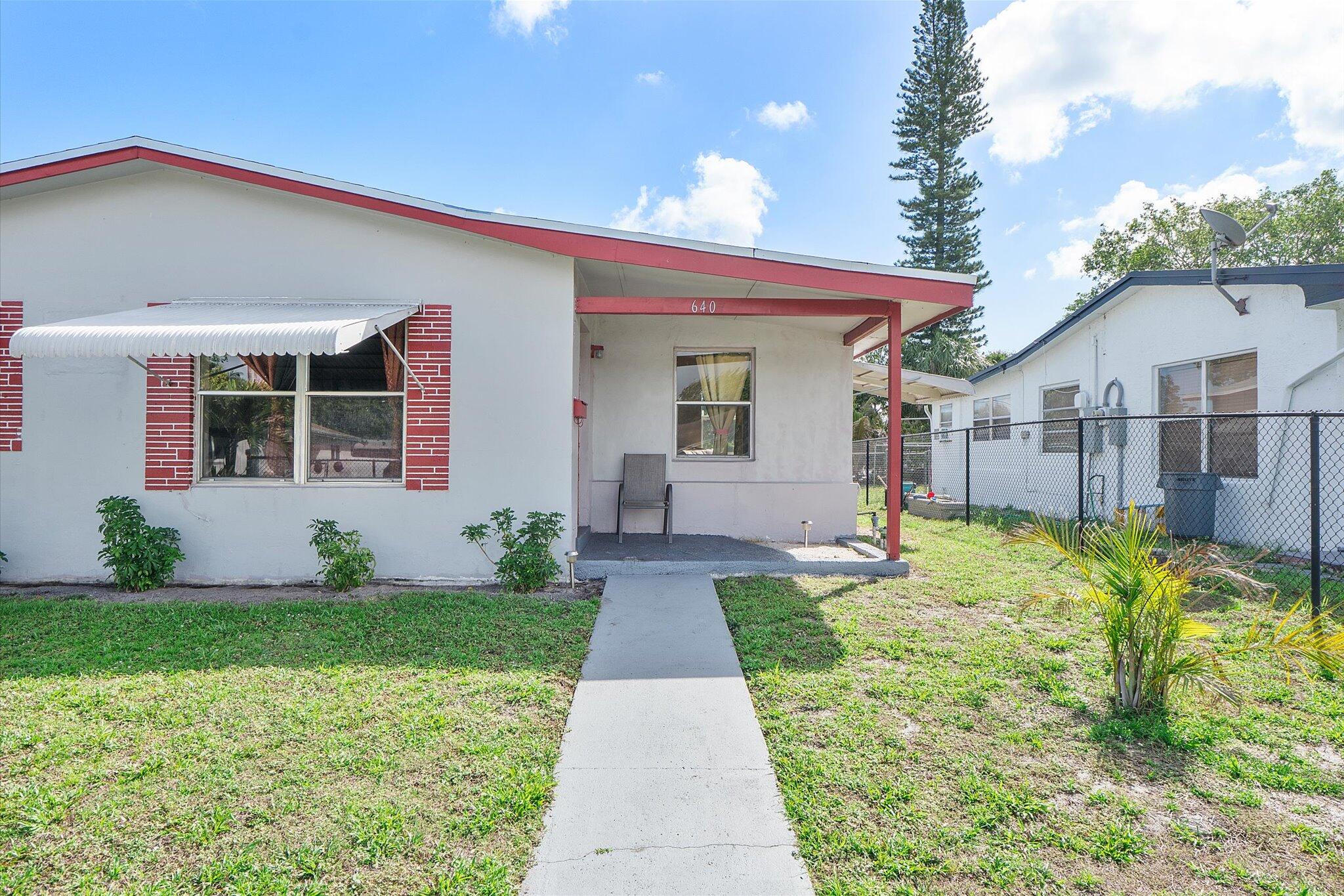 PARK PLAZA - Residential