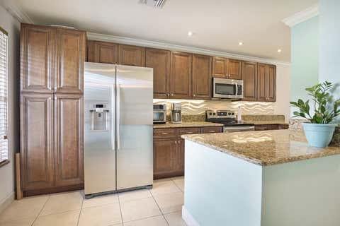 Tiny photo for 1141 Calamondin Terrace #202, Delray Beach, FL 33445 (MLS # B26054620)