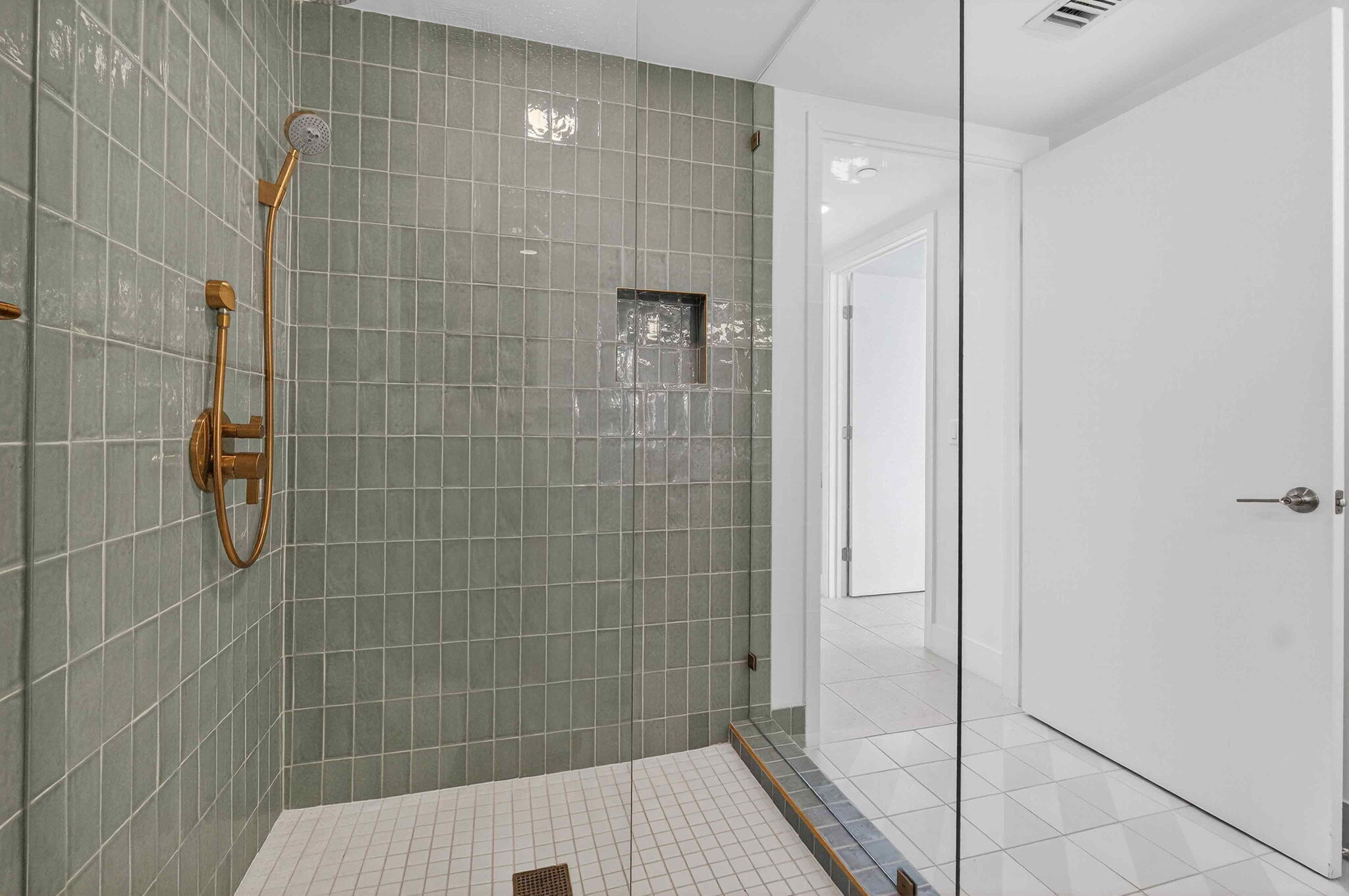 The Gale/ Natiivo Residence - Residential