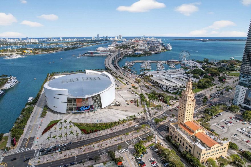 Experience Miami from the 39th floor with panoramic views of Biscayne Bay, the Miami skyline, and the bustling port. This stunning unit sits in a landmark tower designed by Arquitectonica, offering world class architecture in one of the city's most dynamic neighborhoods.
Steps from Miami World center, Kaseya Center, Bayside, museums, and the Brightline Station, the location delivers unmatched walkability and connectivity.
The building features over 7,000 sq ft of amenities, including multiple restaurants, a cutting edge gym, spa, sauna, hammam, business center, children's playroom, and a spectacular bay view pool with full bar service.
Fully furnished and turnkey, the residence is approved for short term rentals across all major platforms, allowing daily, weekly, or long term stays. Ide Experience Miami from the 39th floor with panoramic views of Biscayne Bay, the Miami skyline, and the bustling port. This stunning unit sits in a landmark tower designed by Arquitectonica, offering world class architecture in one of the city's most dynamic neighborhoods.
Steps from Miami World center, Kaseya Center, Bayside, museums, and the Brightline Station, the location delivers unmatched walkability and connectivity.
The building features over 7,000 sq ft of amenities, including multiple restaurants, a cutting edge gym, spa, sauna, hammam, business center, children's playroom, and a spectacular bay view pool with full bar service.
Fully furnished and turnkey, the residence is approved for short term rentals across all major platforms, allowing daily, weekly, or long term stays. Ideal for investors seeking strong returns or owners wanting a flexible Miami retreat