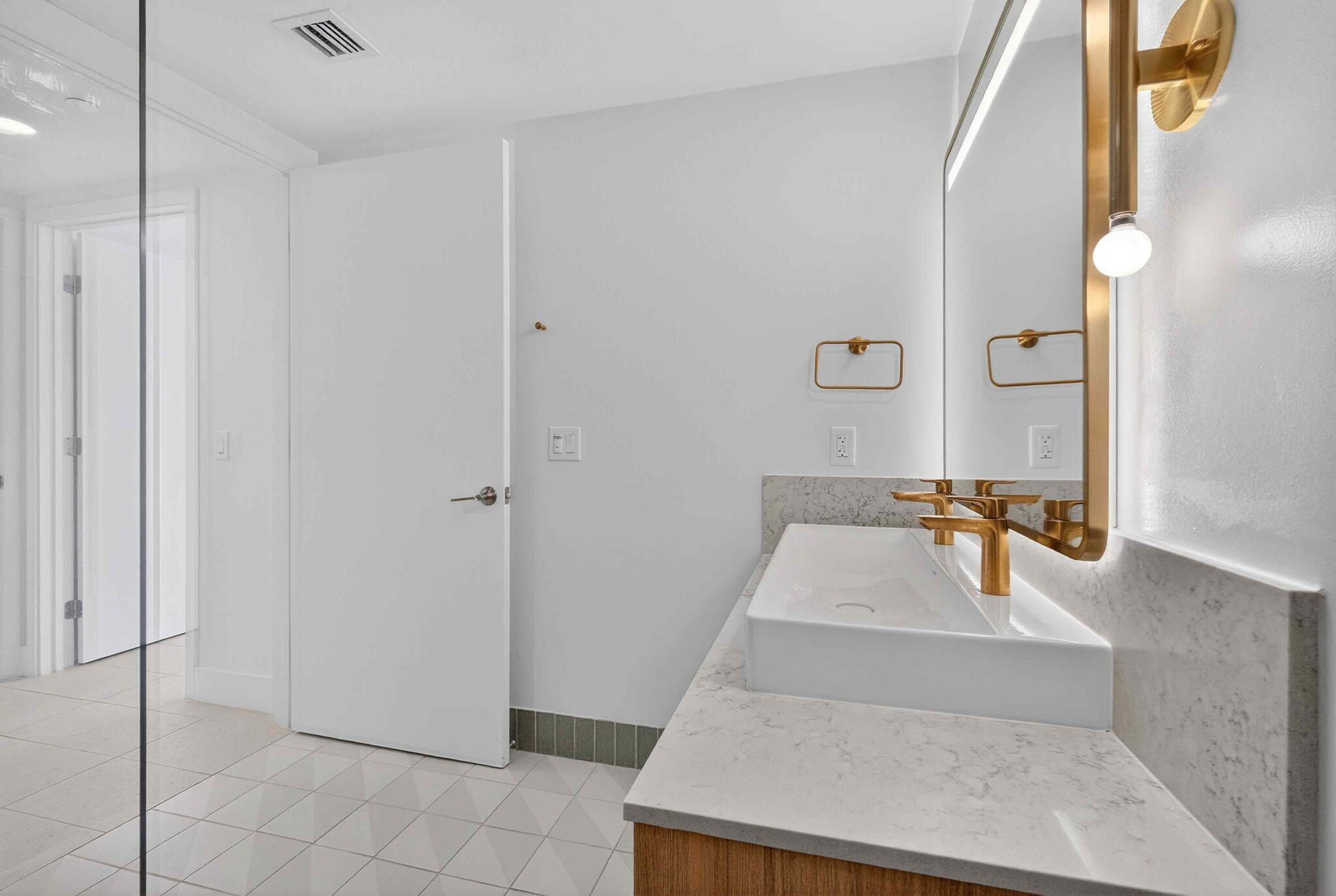 The Gale/ Natiivo Residence - Residential