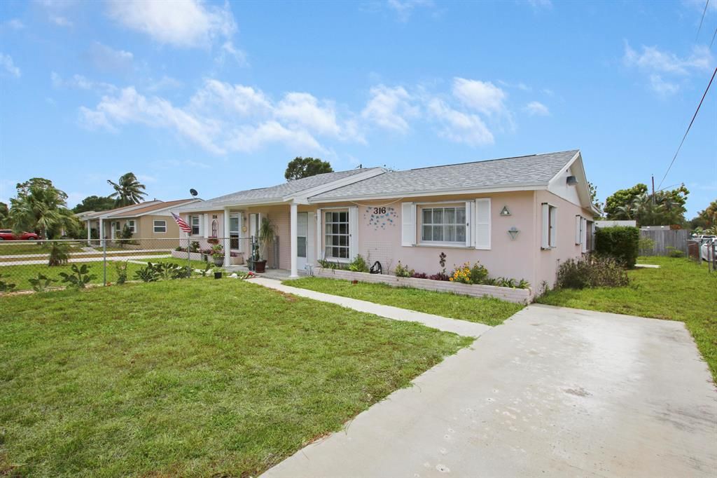 Photo of 316 N Pennock Lane Ln, Jupiter, FL 33458 (MLS # R10721746)