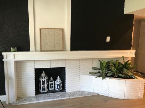 Photo of 1560 NE 32nd Street, Oakland Park, FL 33334 (MLS # B26051534)