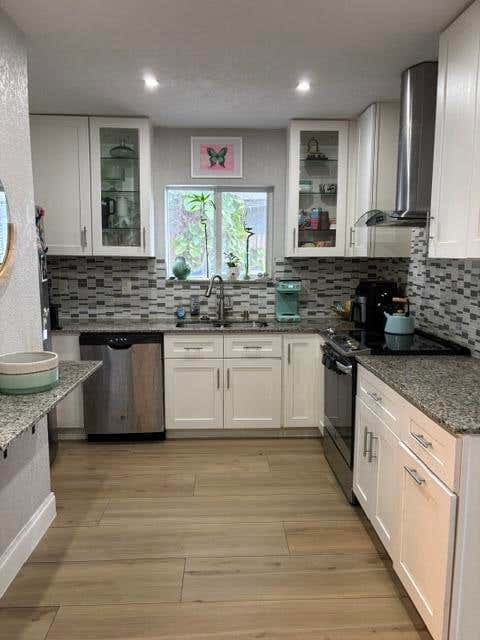 Tiny photo for 1560 NE 32nd Street, Oakland Park, FL 33334 (MLS # B26051534)
