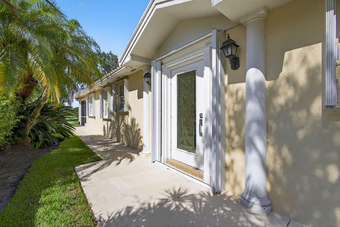 3406 SE Glacier Terrace