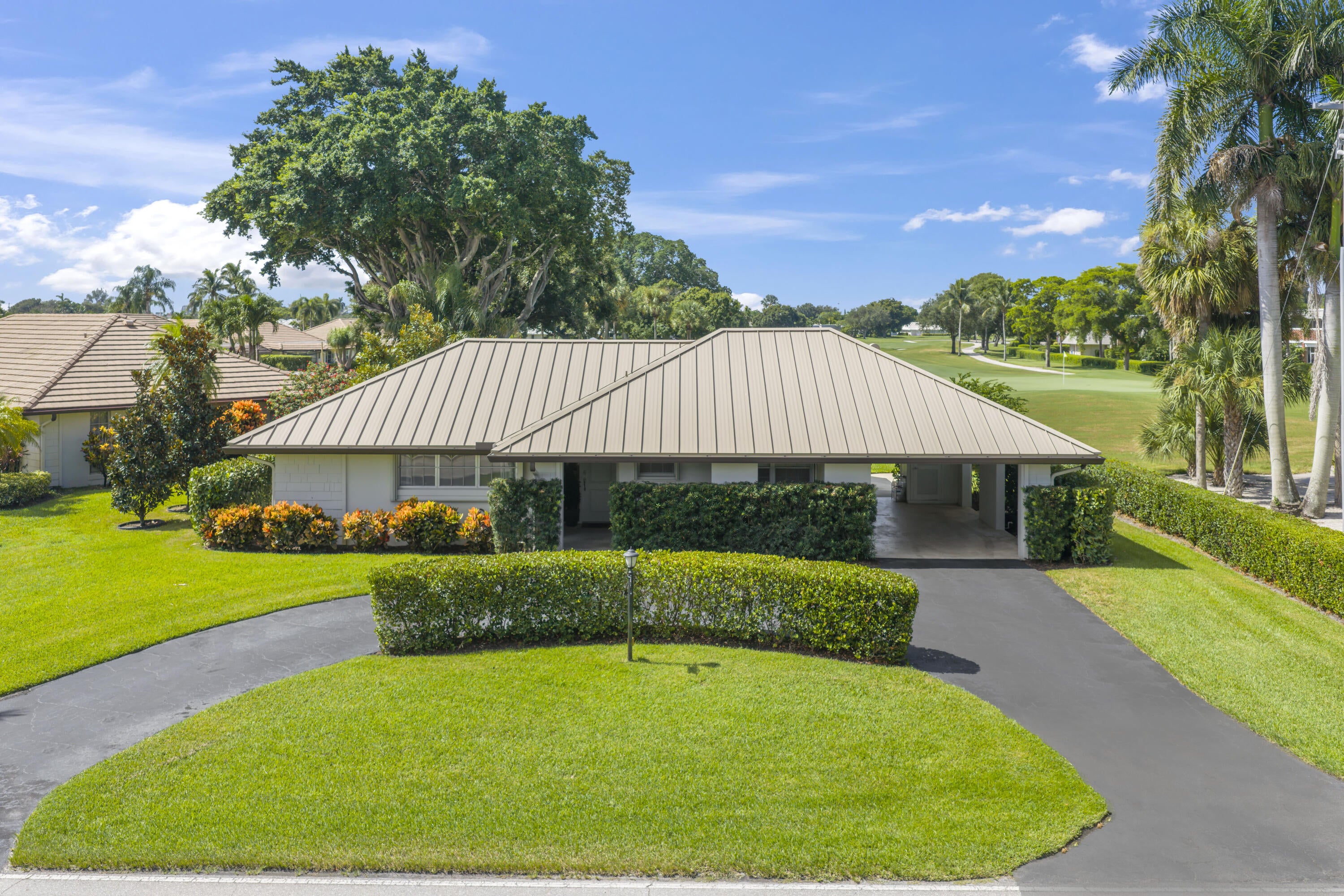137 Clubhouse Boulevard