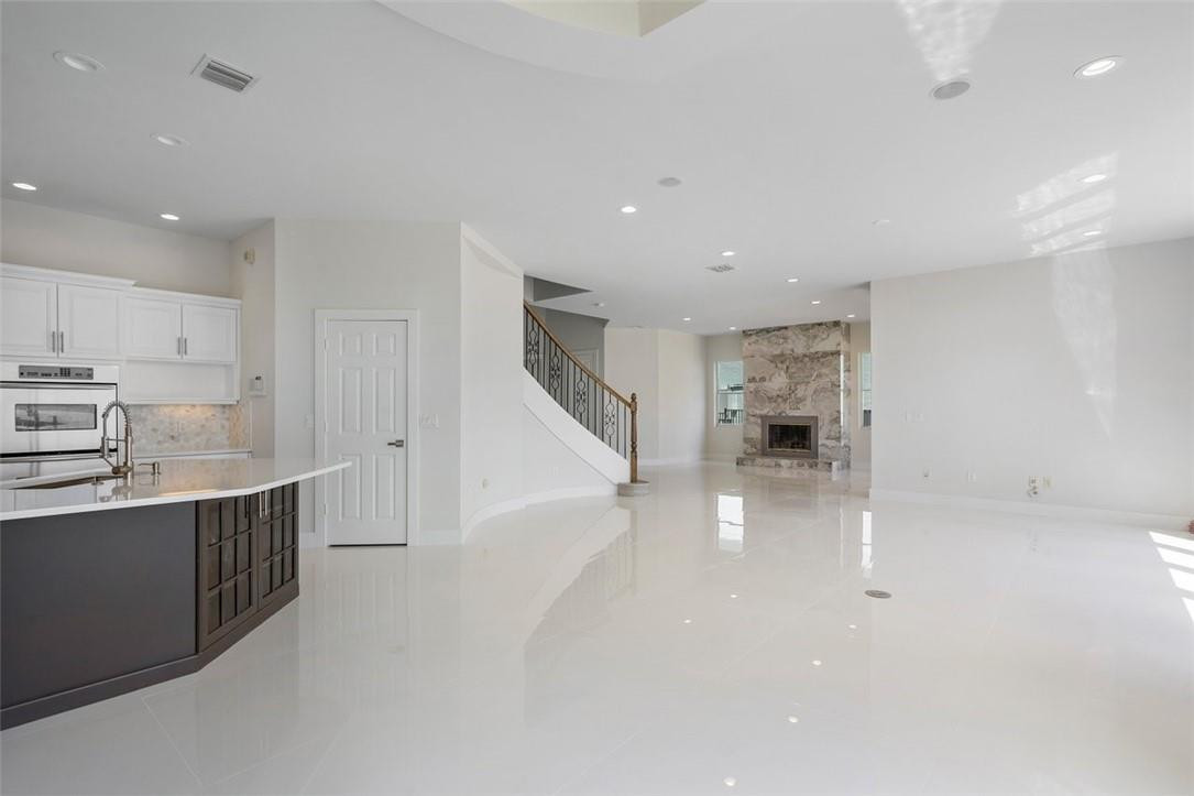 OLYMPIA 2 - Residential