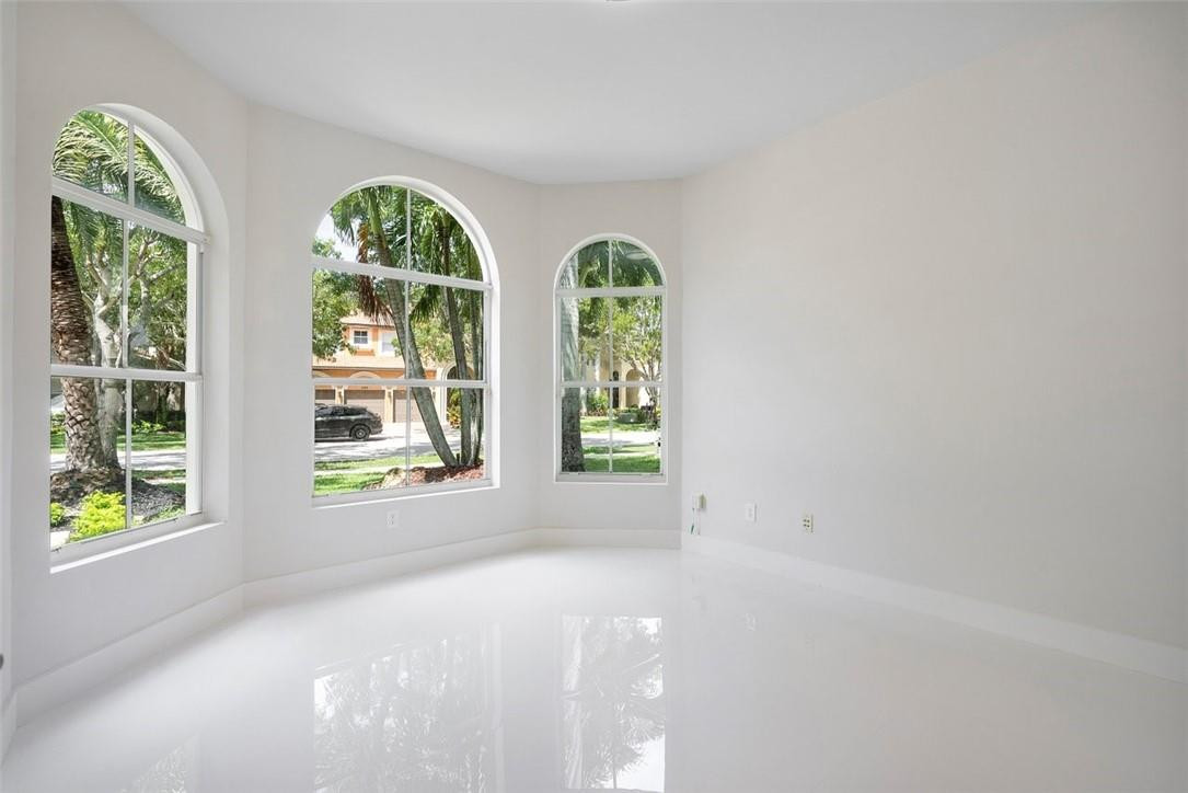 OLYMPIA 2 - Residential