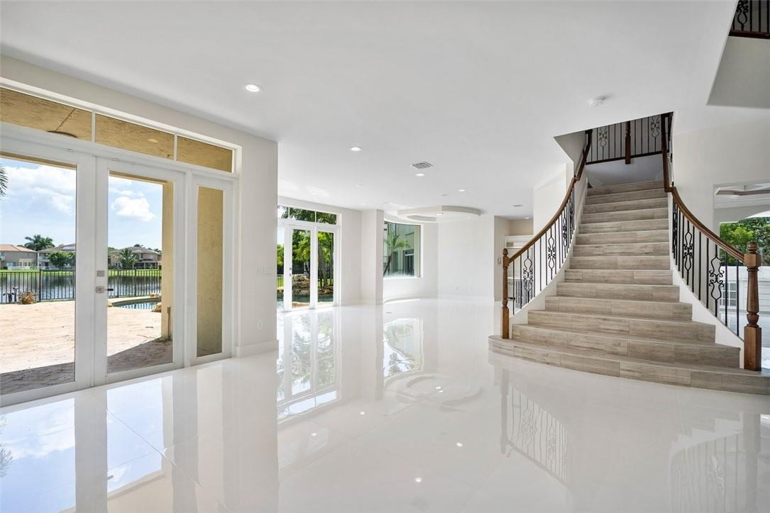 OLYMPIA 2 - Residential