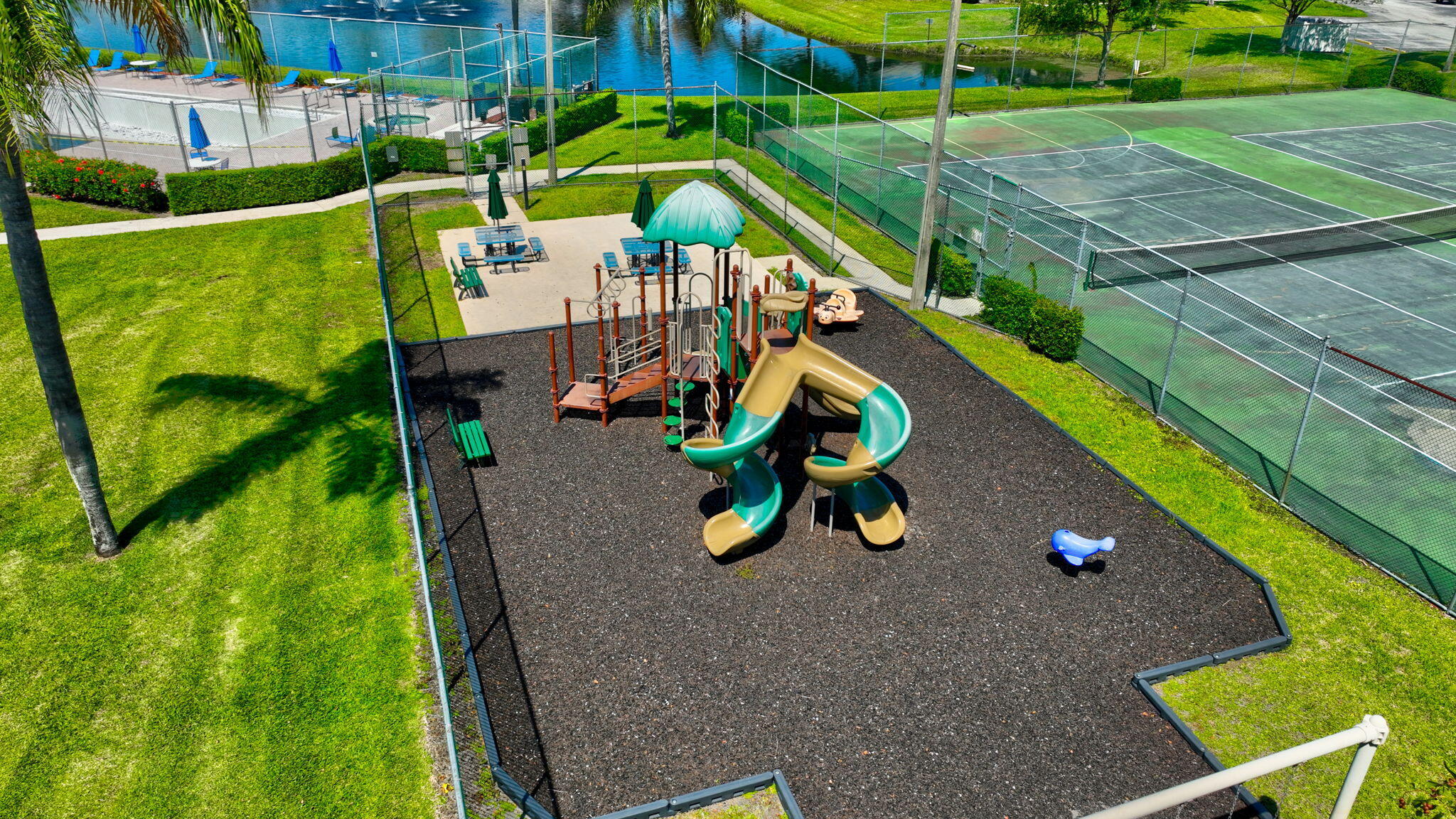 SUMMIT PINES UNIT 3 - Residential