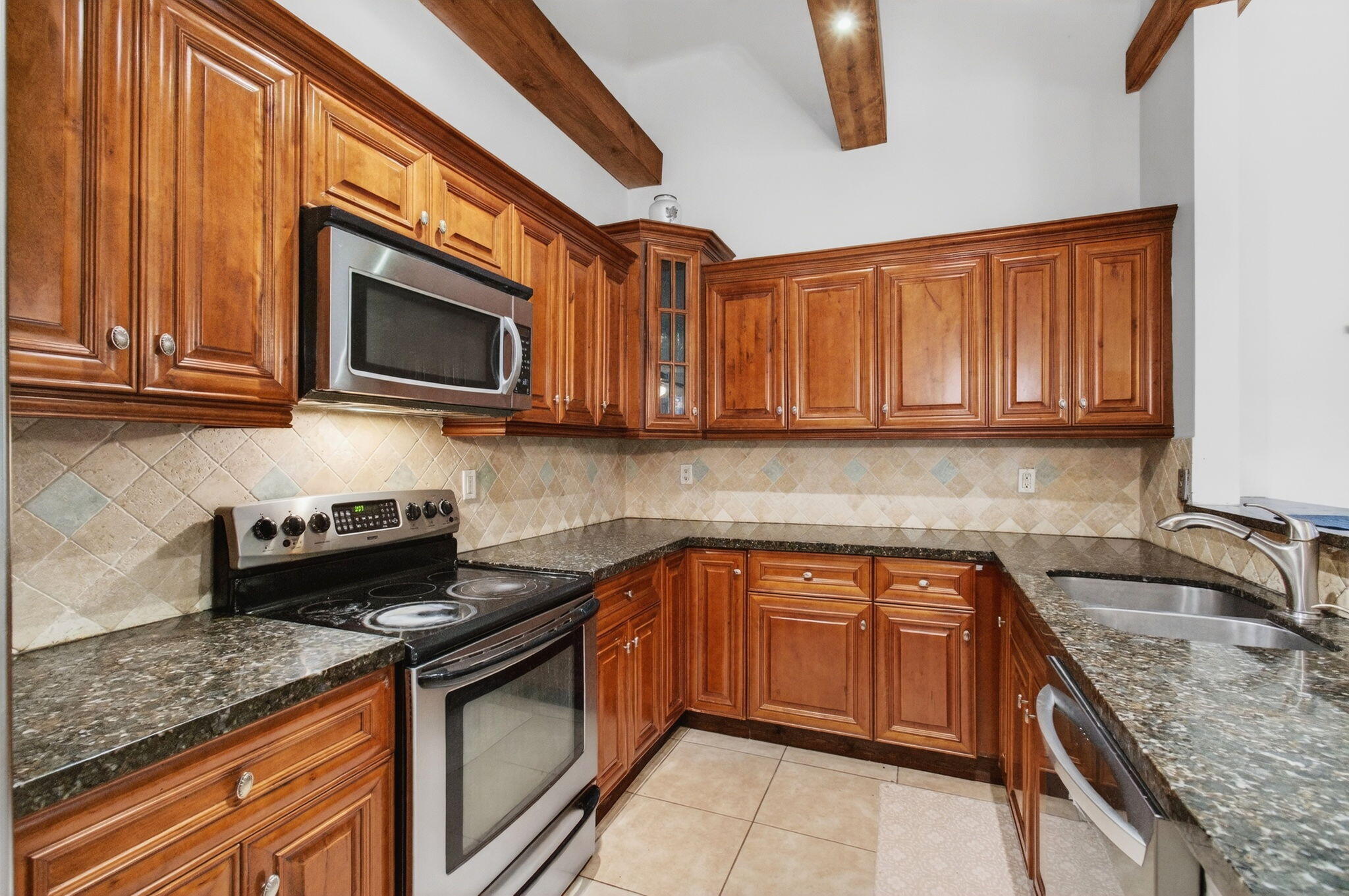 SUMMIT PINES UNIT 3 - Residential