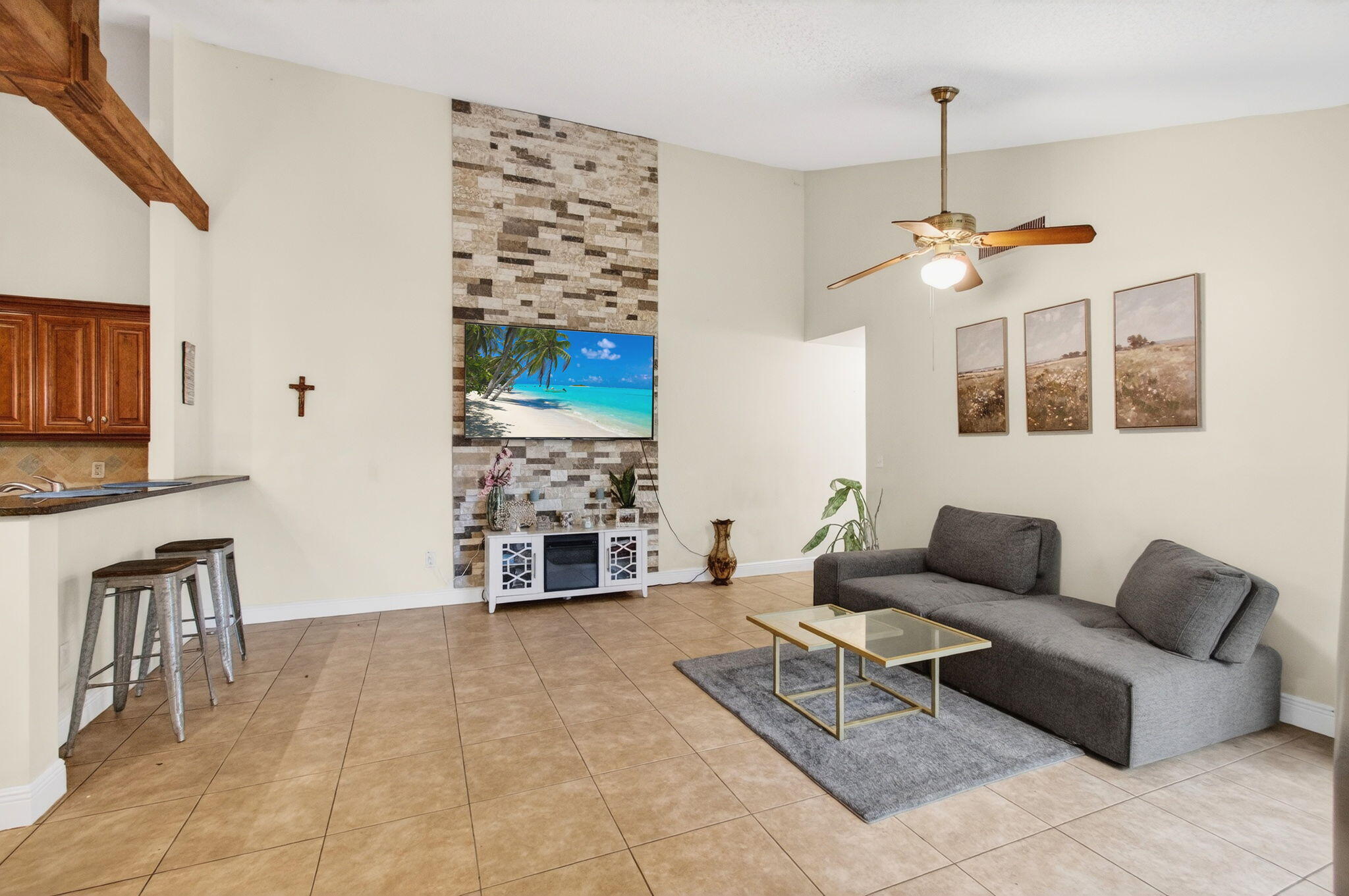 SUMMIT PINES UNIT 3 - Residential