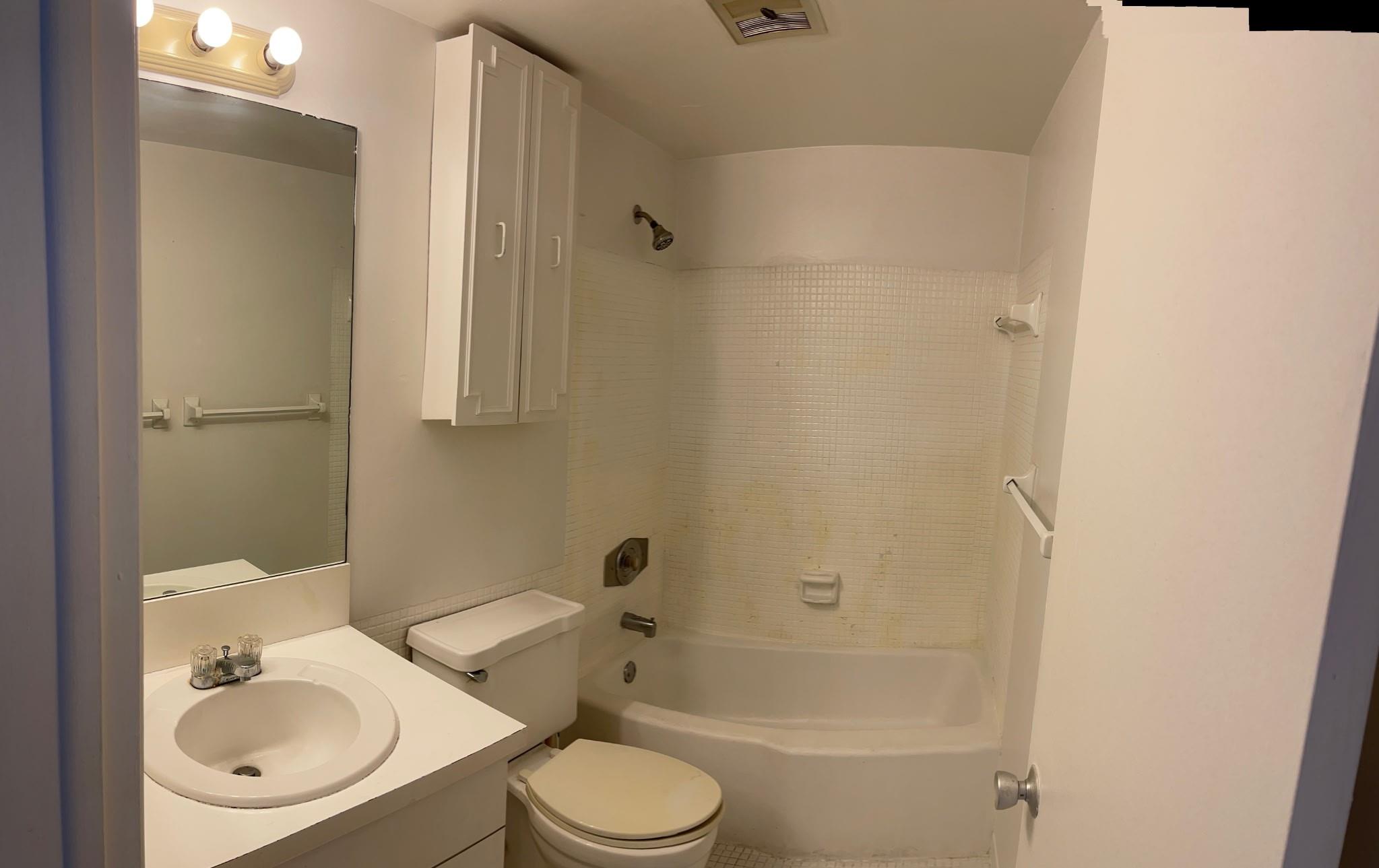 5203 NE 24 Terrace B204