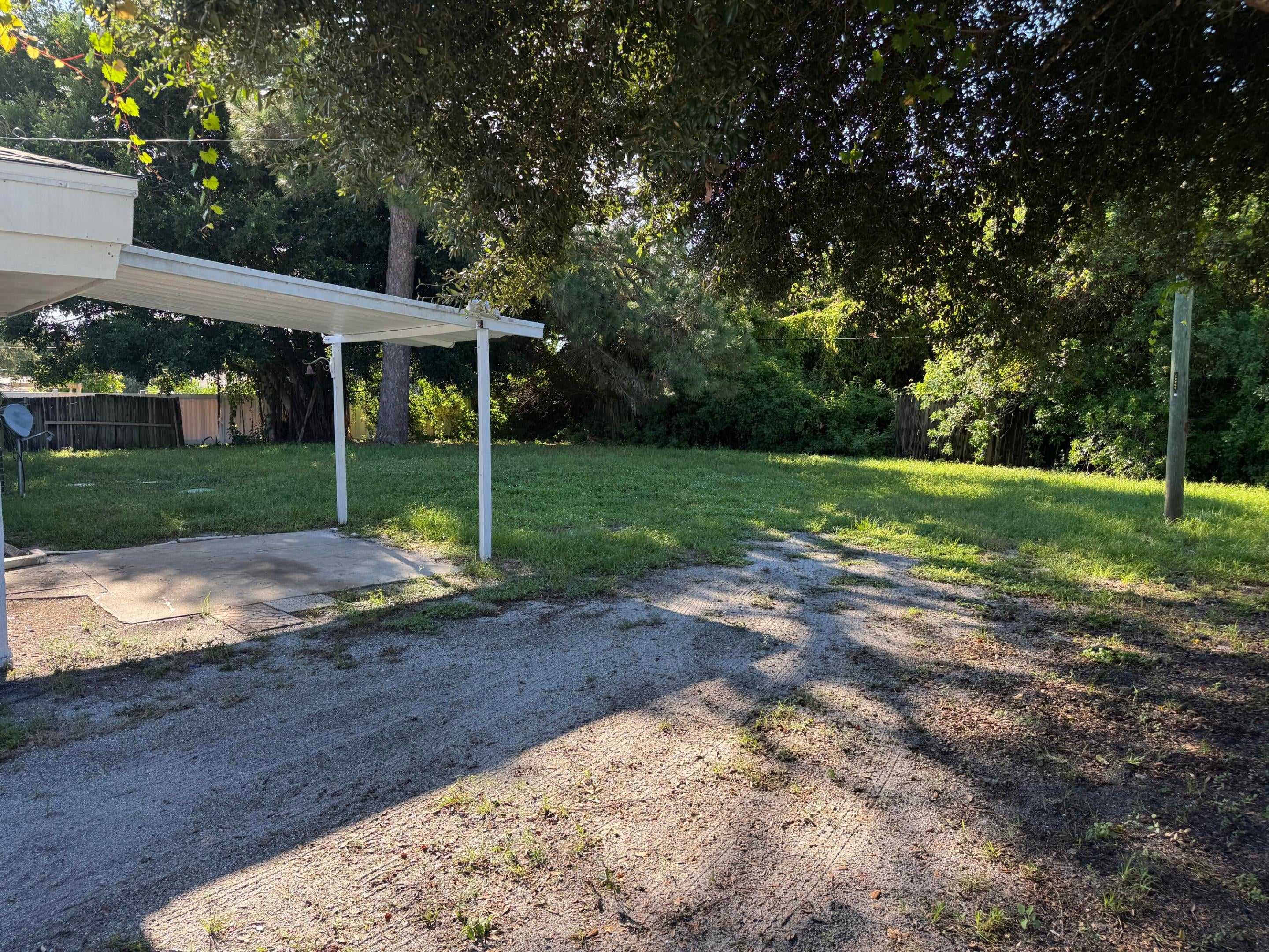 2417 SAINT LUCIE Boulevard