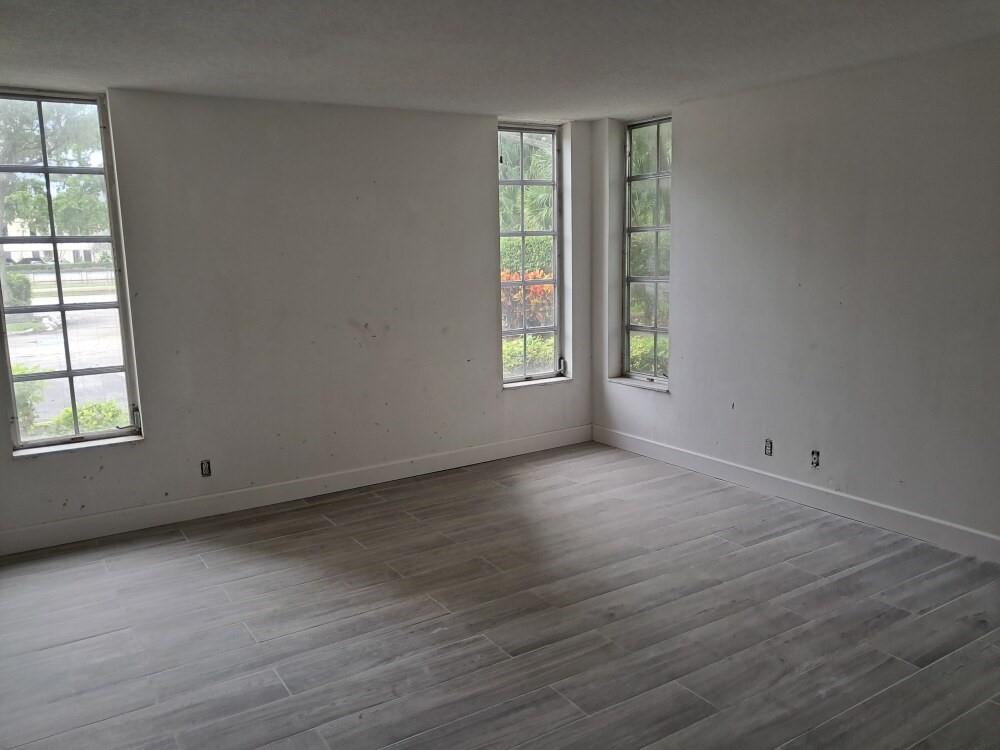 3051 S Palm Aire Dr 110