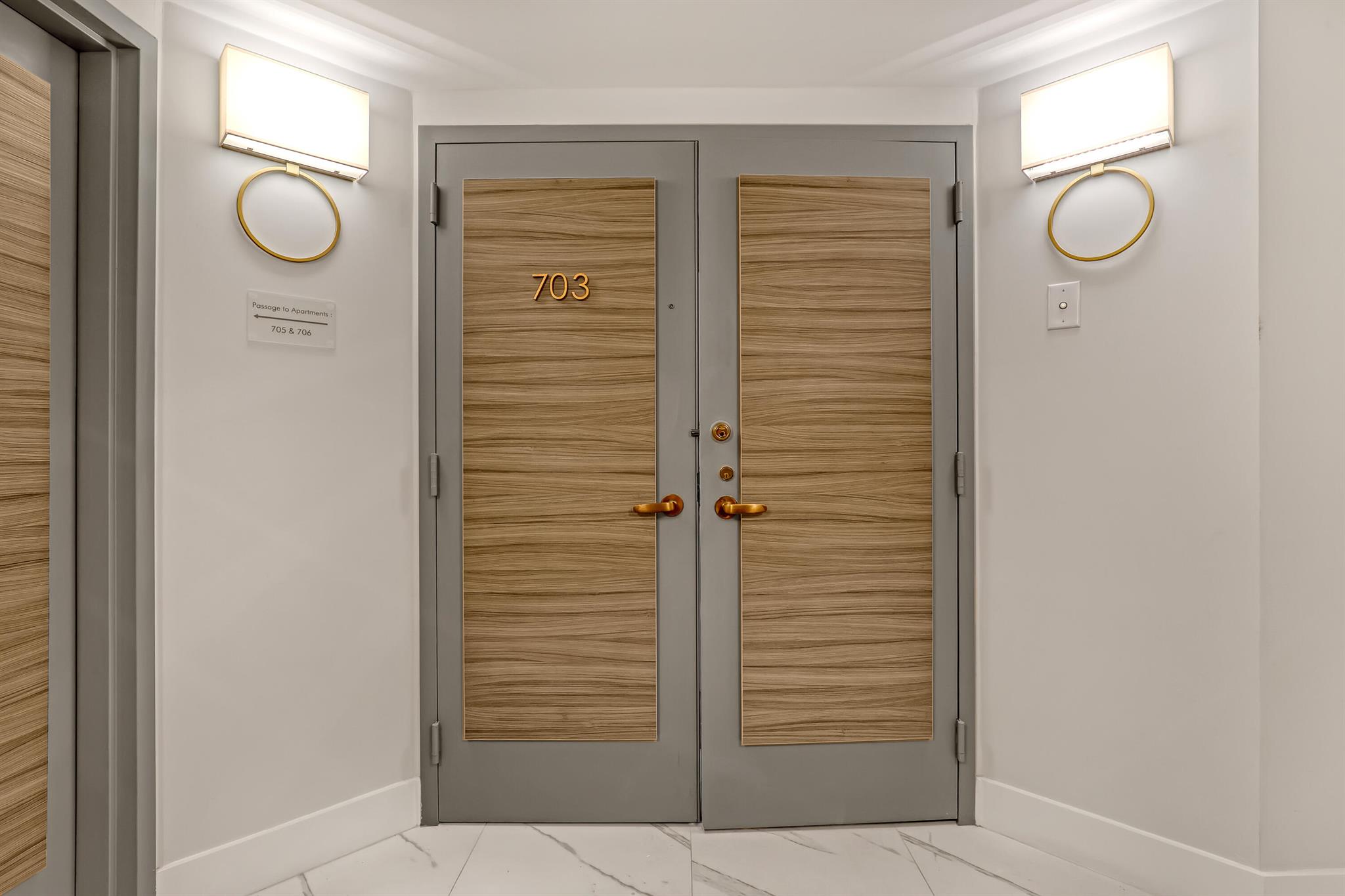 5200 N Ocean Drive 703, Singer Island, FL, 33404/$825,000 2 5200 N Ocean Drive 703