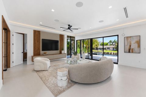 Tiny photo for 2360 NE 49th Street, Lighthouse Point, FL 33064 (MLS # B26032757)