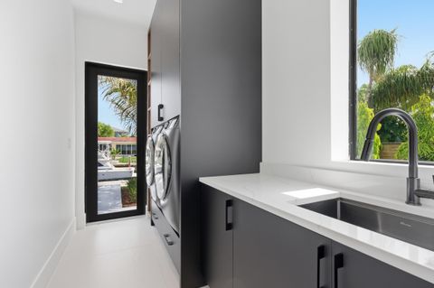 Tiny photo for 2360 NE 49th Street, Lighthouse Point, FL 33064 (MLS # B26032757)