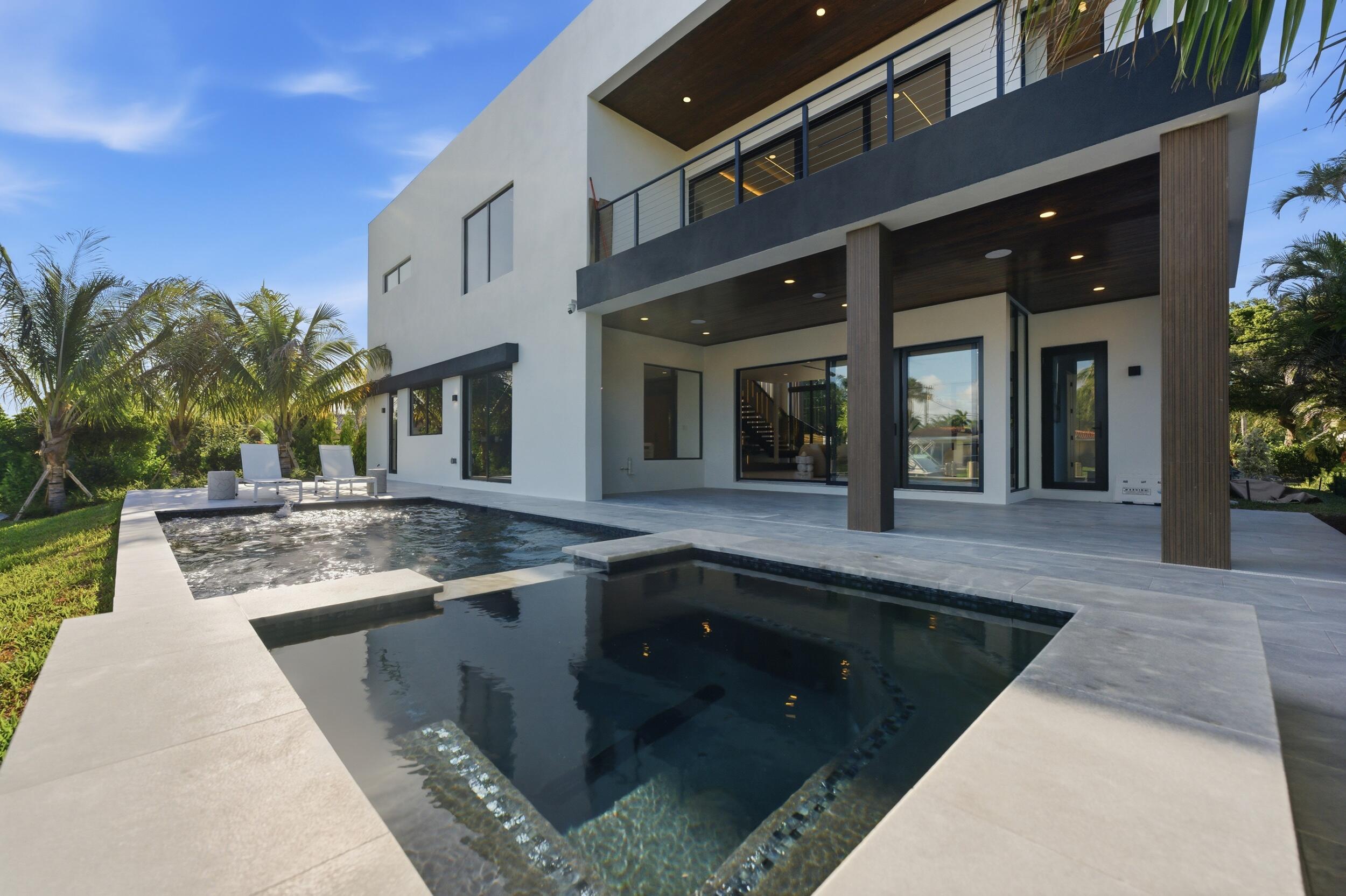 Lighthouse Point - Residential