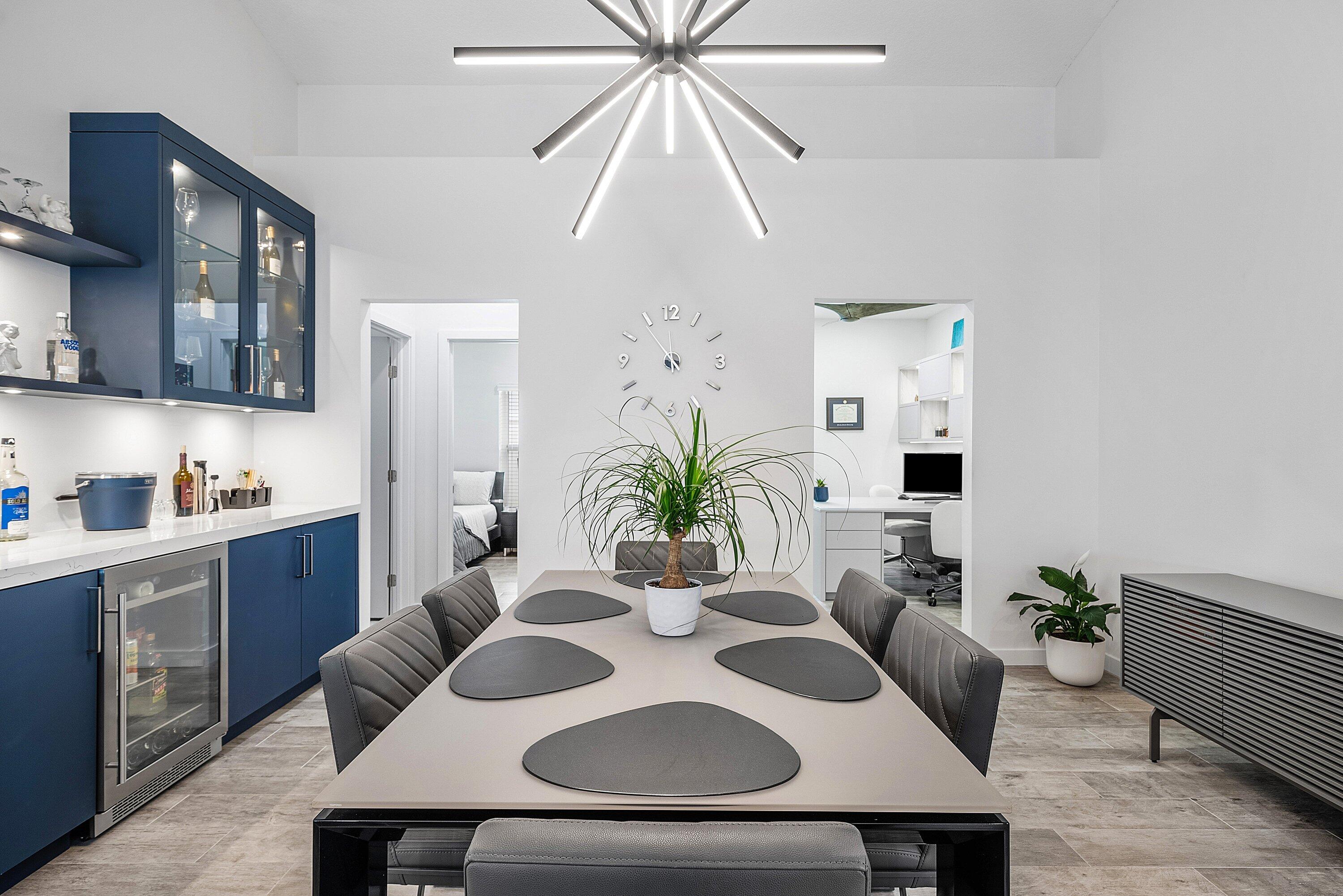 DELRAY LAKES - Residential Lease