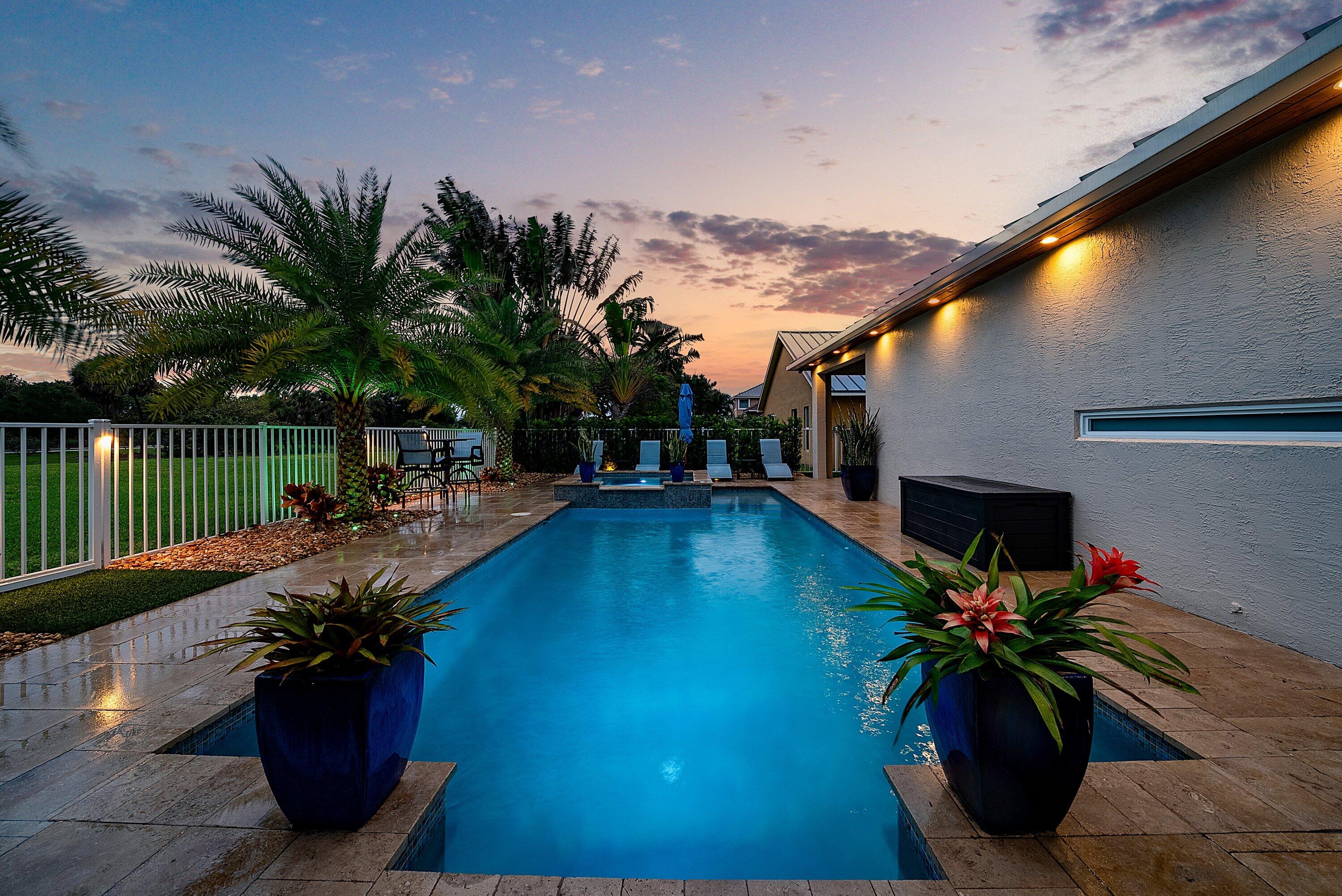 DELRAY LAKES - Residential Lease