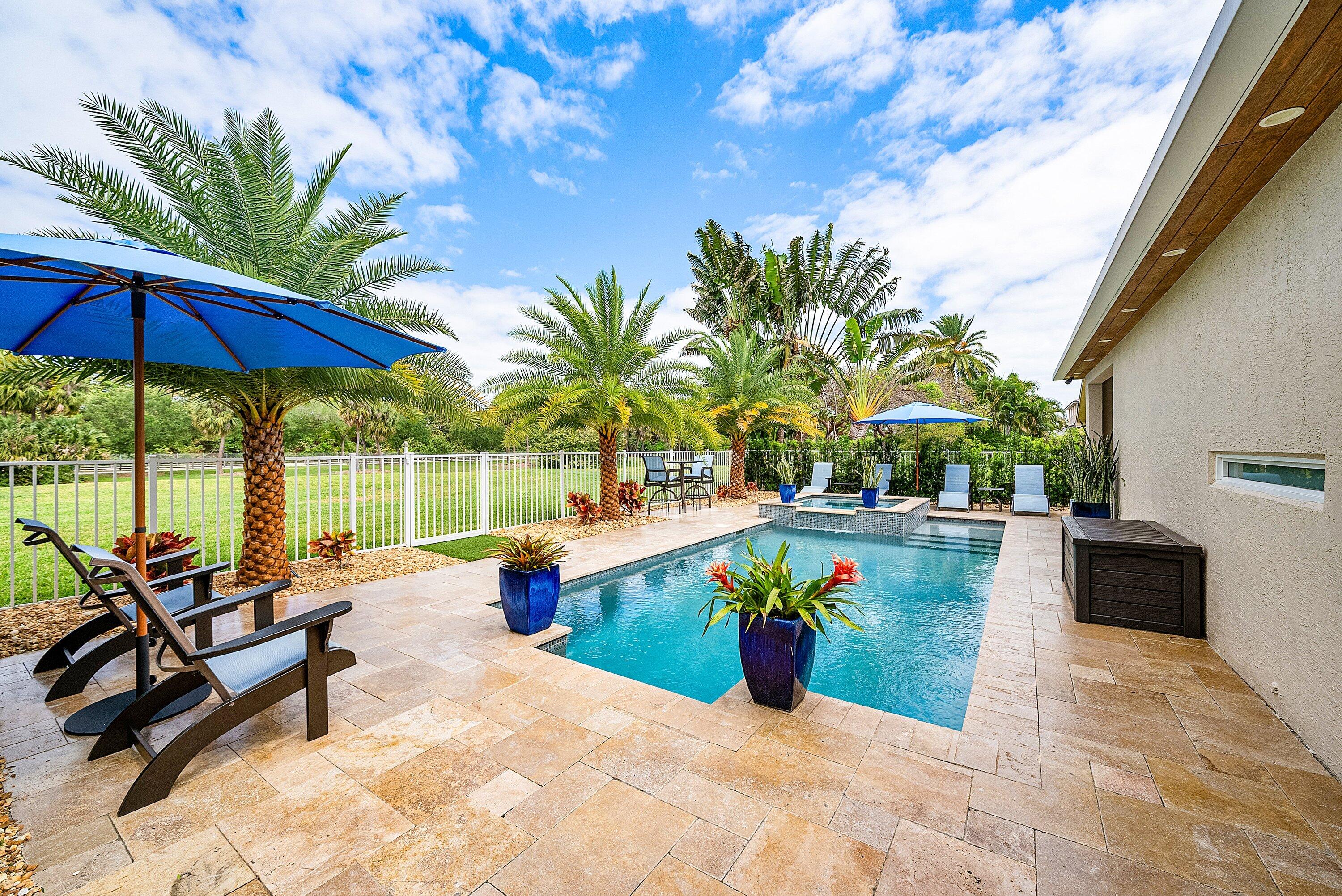 DELRAY LAKES - Residential Lease