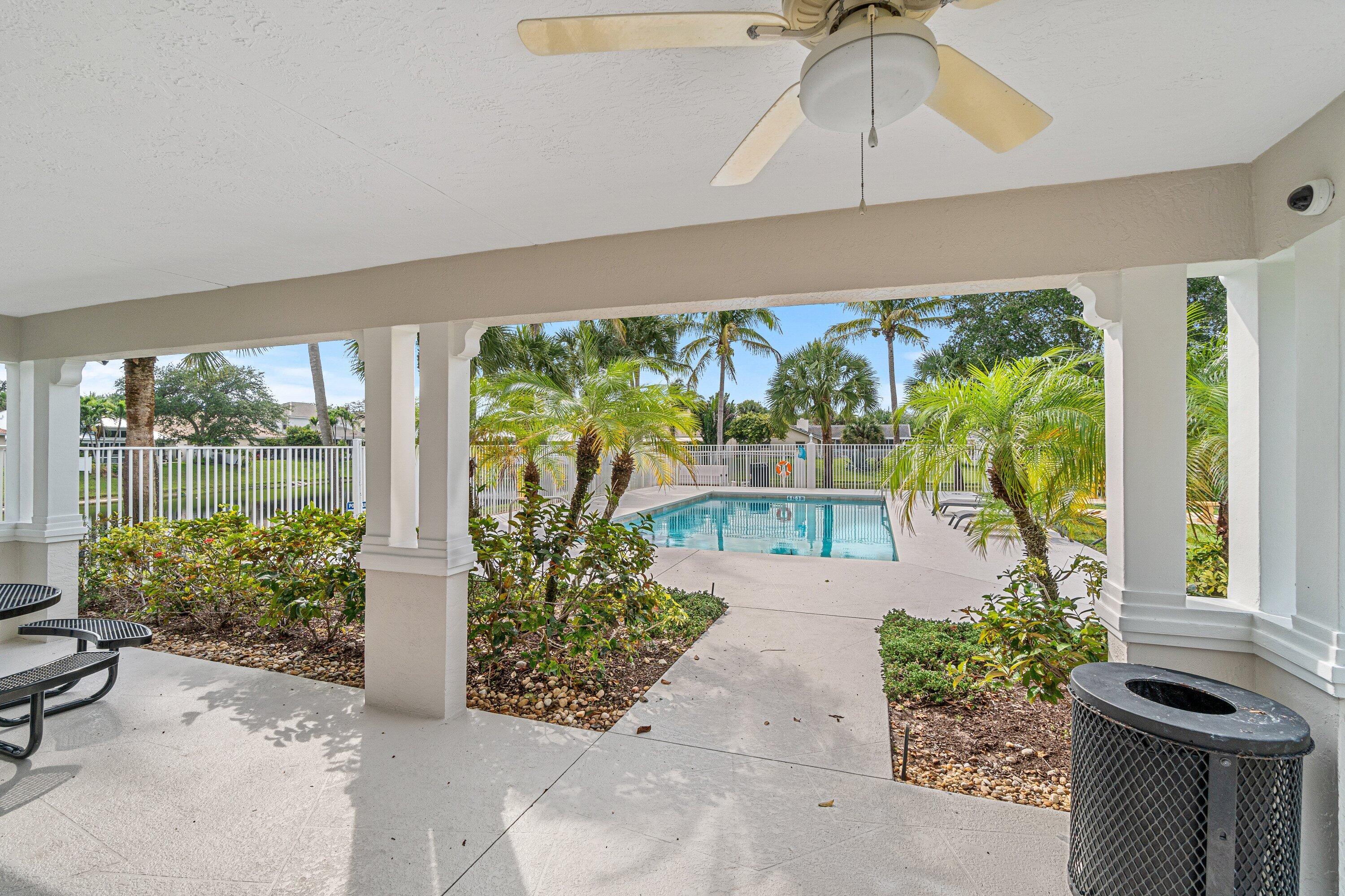 DELRAY LAKES - Residential Lease