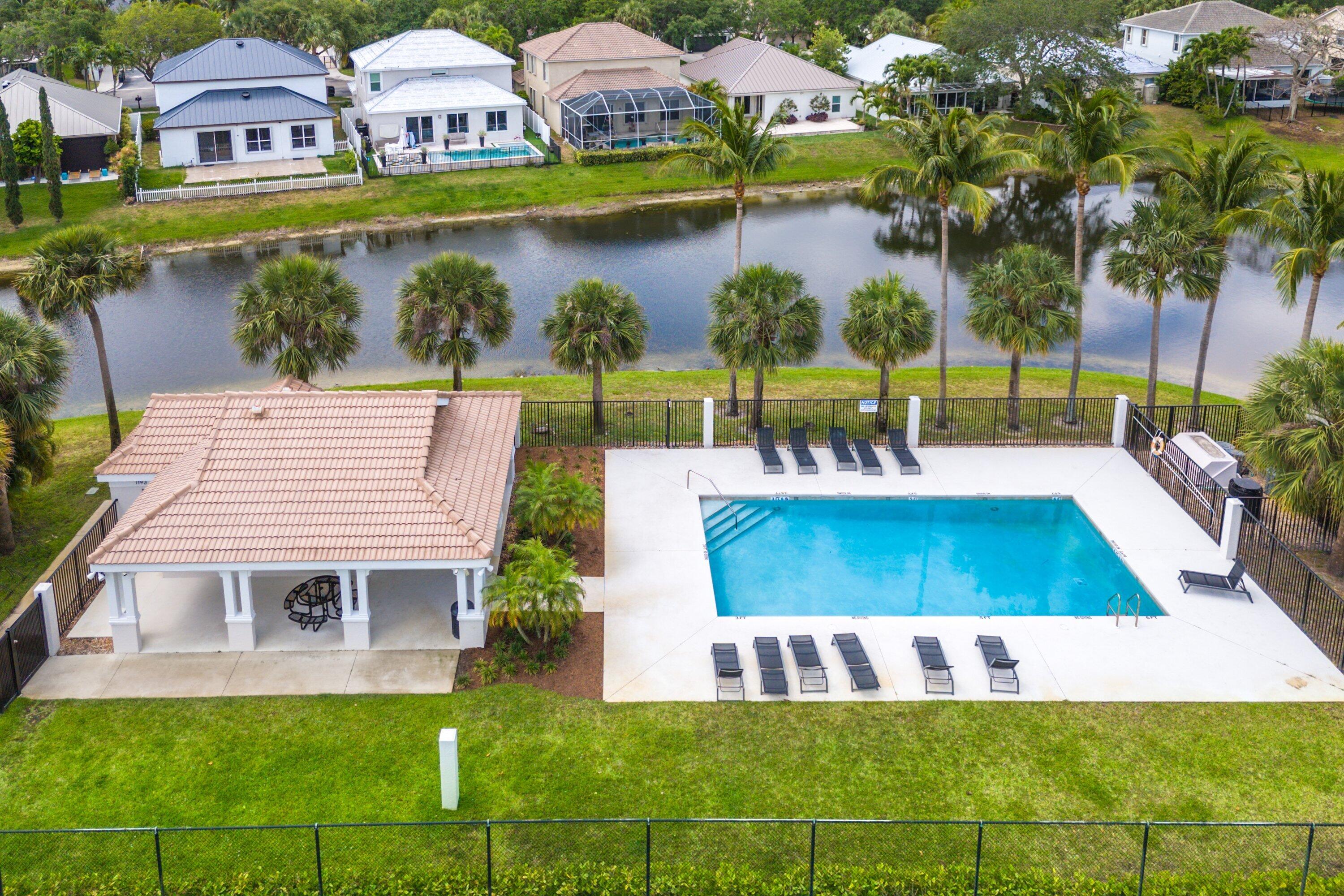 DELRAY LAKES - Residential Lease