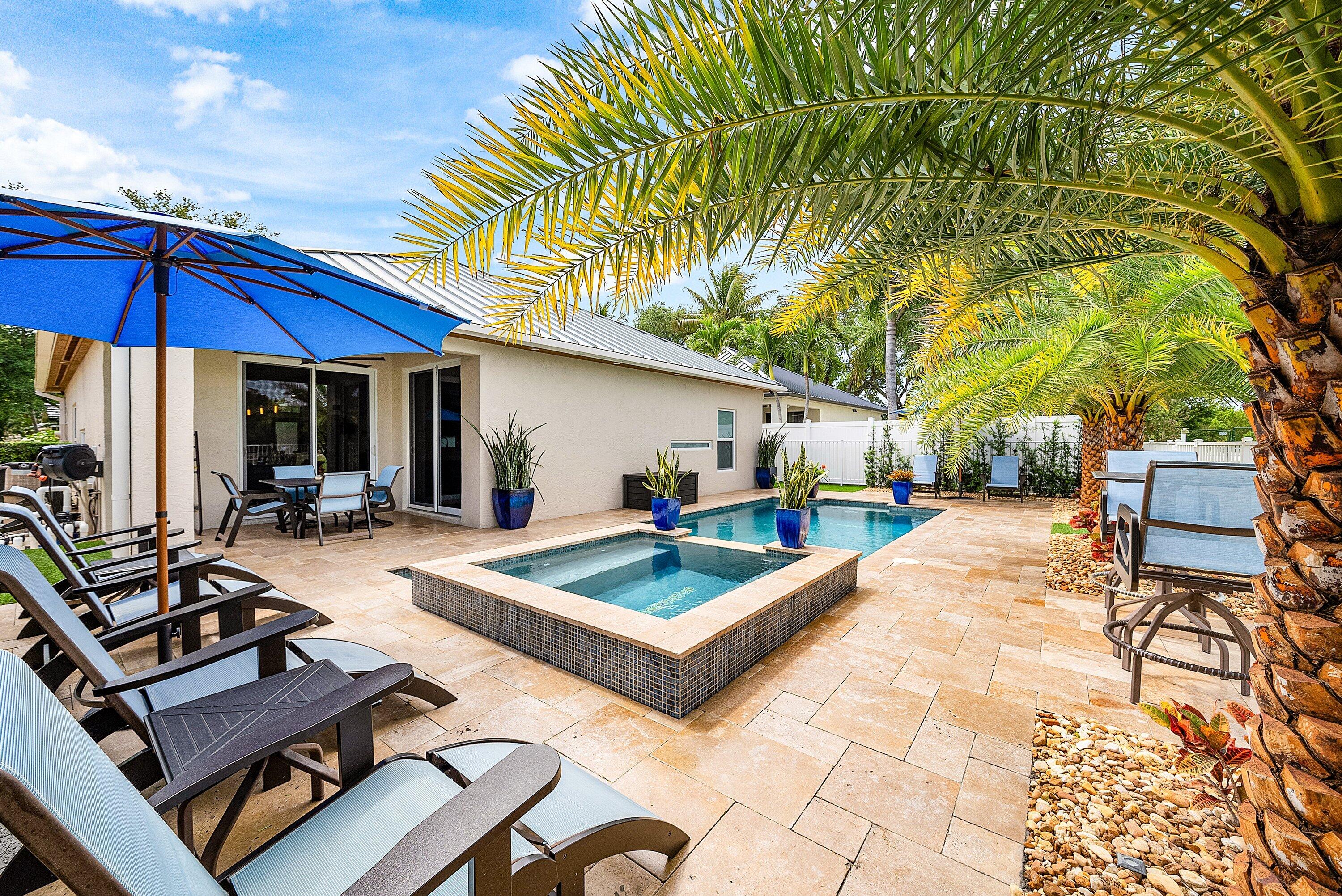 DELRAY LAKES - Residential Lease