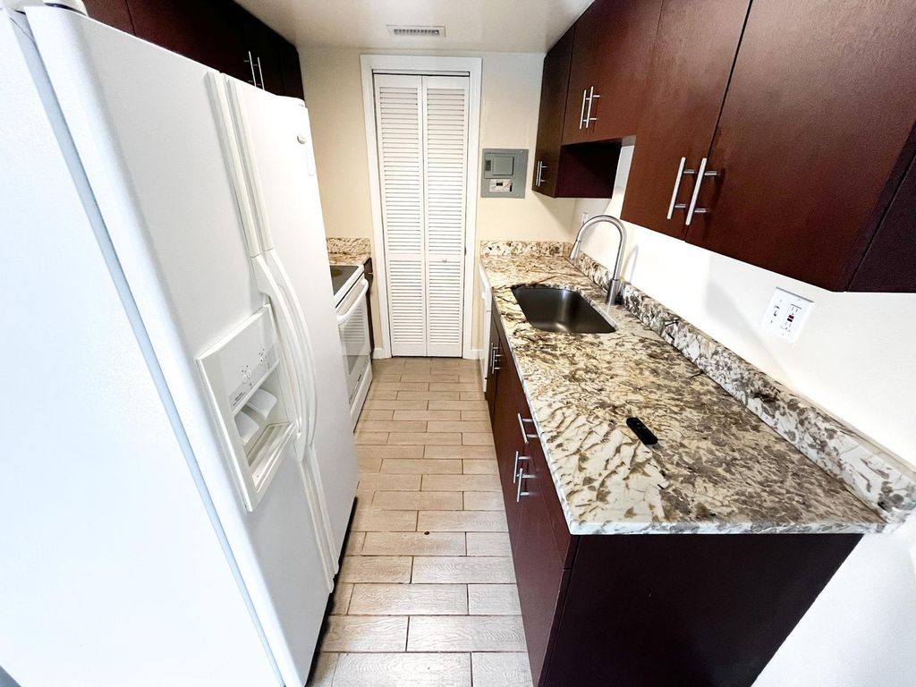 Photo of 202 Lucerne Avenue #10, Lake Worth Beach, FL 33460 (MLS # R11114344)