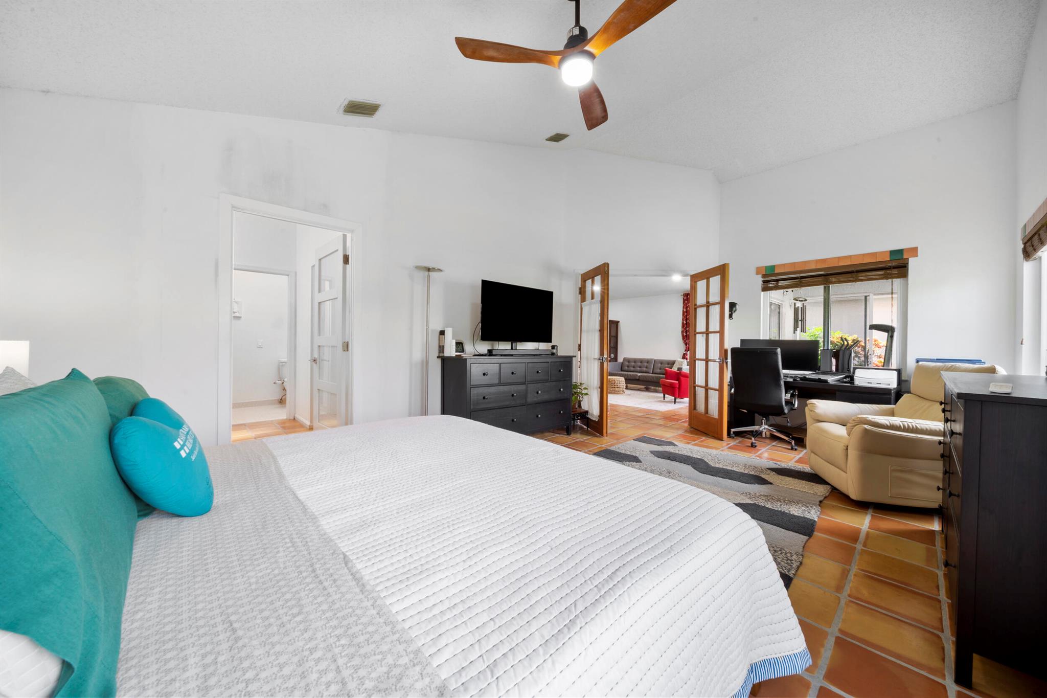 Lakeridge, SAWGRASS LAKES - Residential