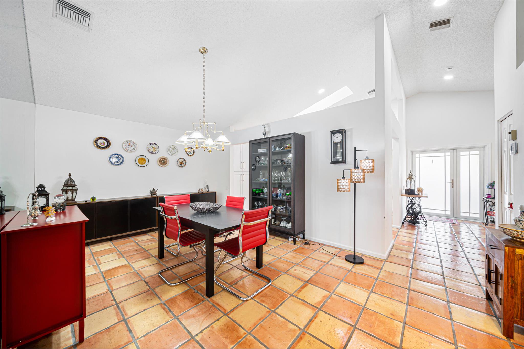 Lakeridge, SAWGRASS LAKES - Residential