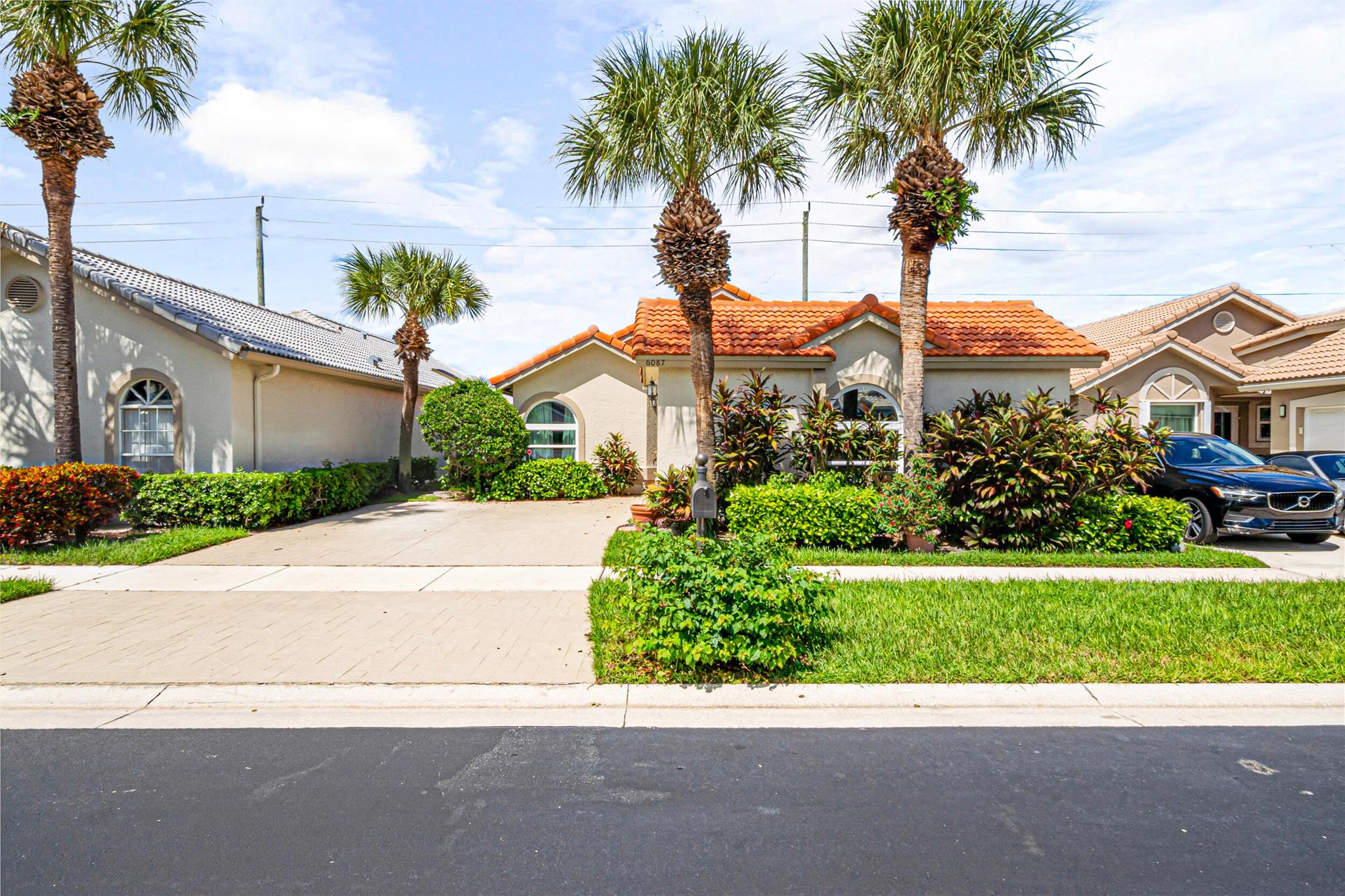 Lakeridge, SAWGRASS LAKES - Residential