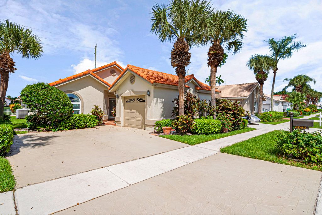 Photo of 6087 Bay Isles Drive, Boynton Beach, FL 33437 (MLS # R11128444)