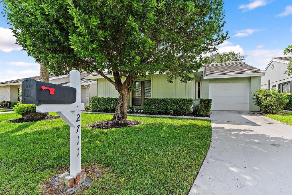 Photo of 2711 SW Egret Pond Circle, Palm City, FL 34990 (MLS # R11088320)