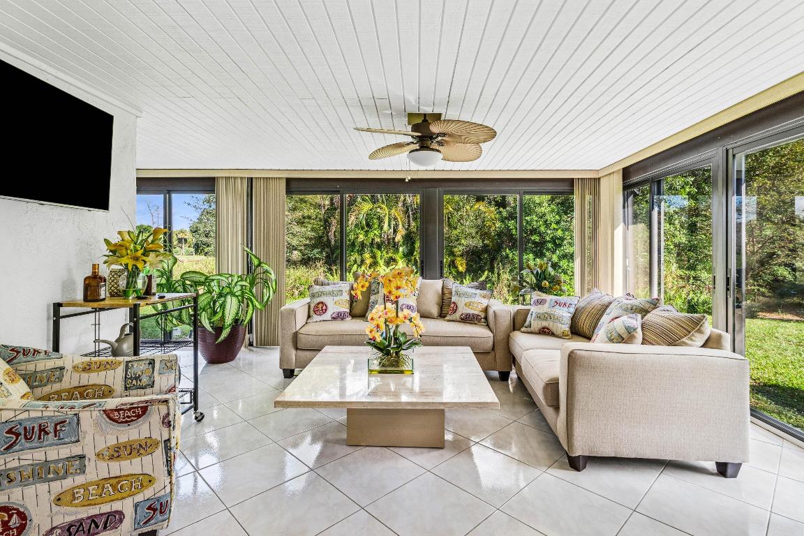 GLADES OF BOCA LAGO CONDO - Residential