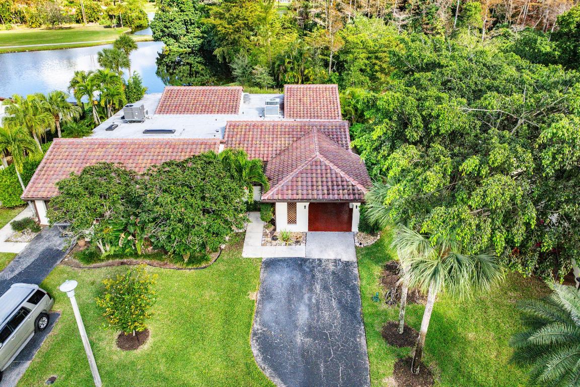 GLADES OF BOCA LAGO CONDO - Residential