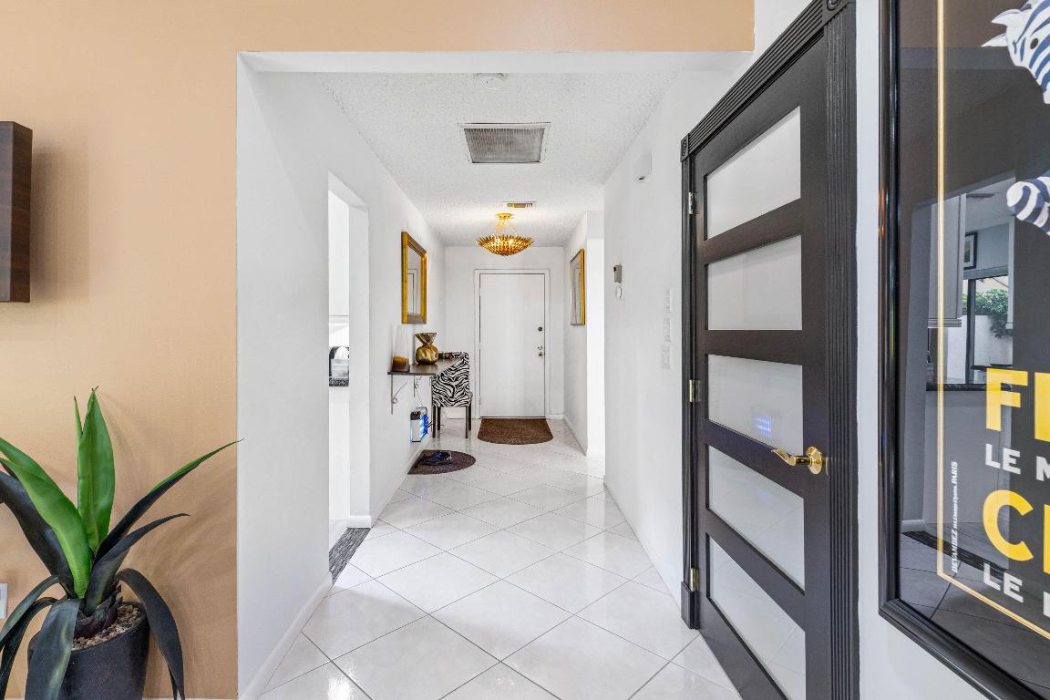 GLADES OF BOCA LAGO CONDO - Residential