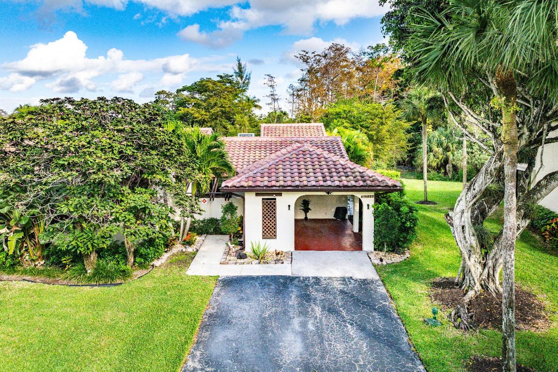 GLADES OF BOCA LAGO CONDO - Residential